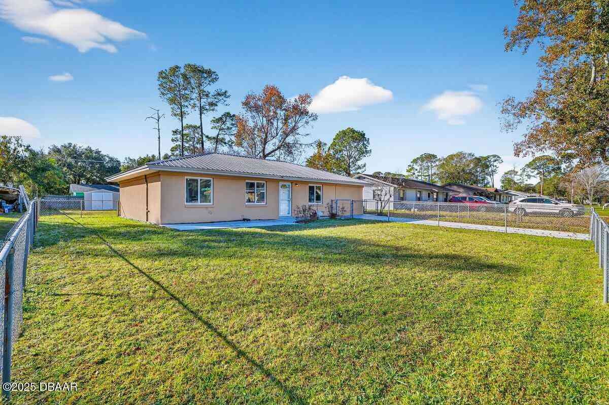 Homes For Sale - 5 General Doolittle Road<br/> Daytona Beach, FL 32124