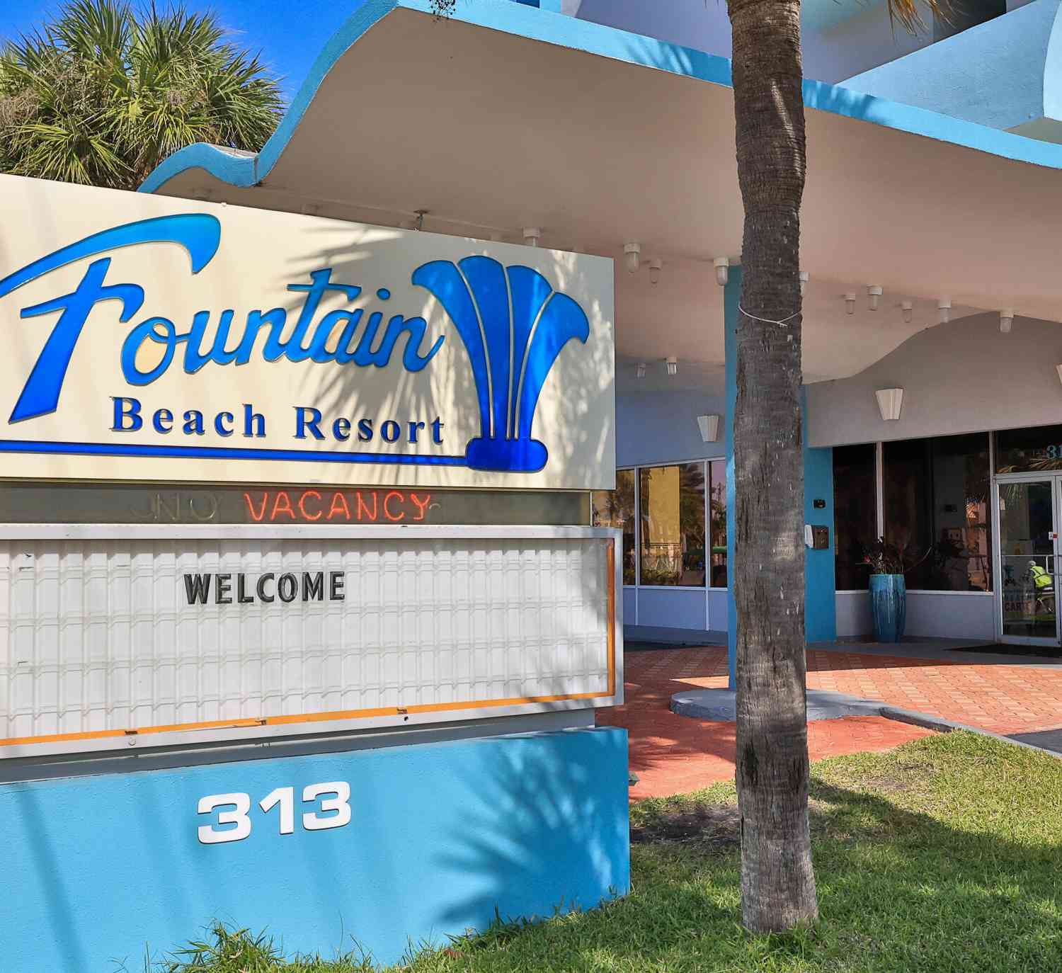 Condo For Sale - 313 S Atlantic Avenue #409<br/> Daytona Beach, FL 32118