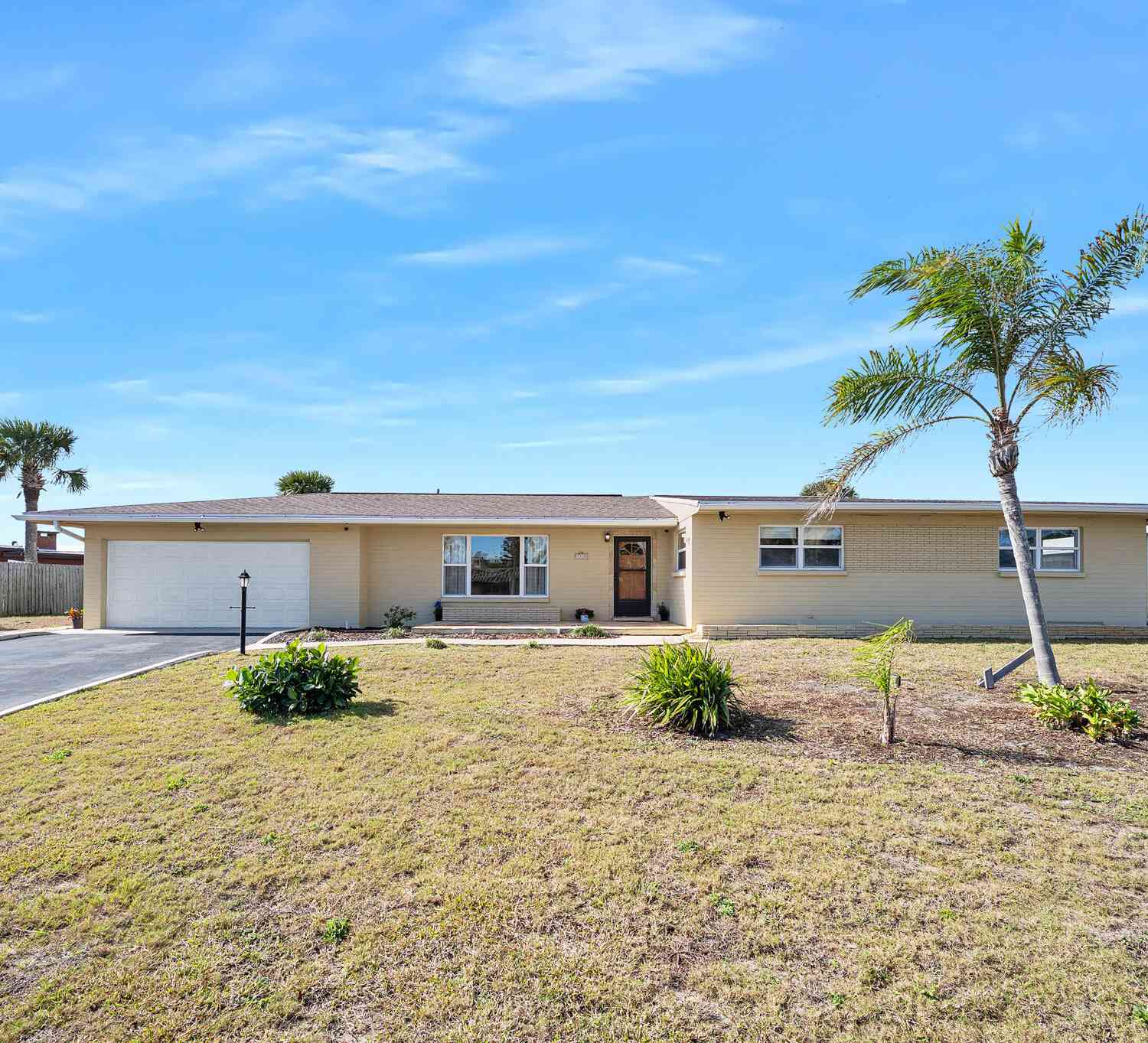 Condo For Sale - 1125 Bel Aire Drive<br/> Daytona Beach, FL 32118