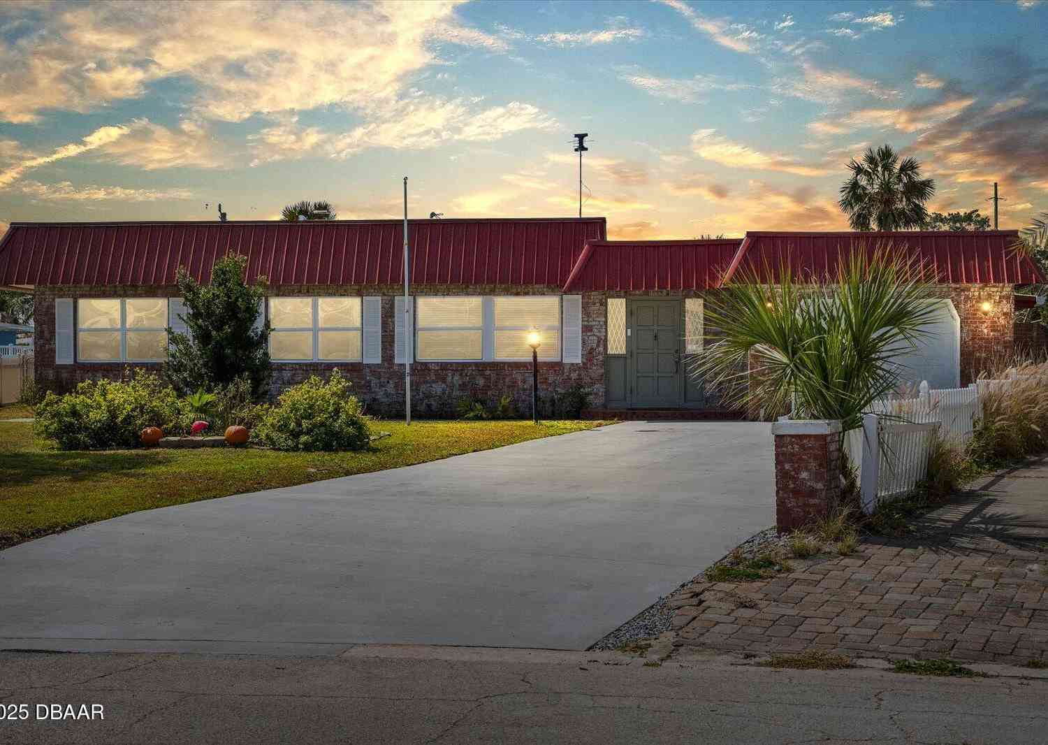 Condo For Sale - 1247 Waverly Drive<br/> Daytona Beach, FL 32118