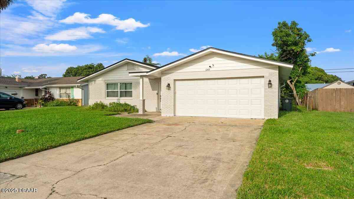 Condo For Sale - 1249 Suwanee Road<br/> Daytona Beach, FL 32114