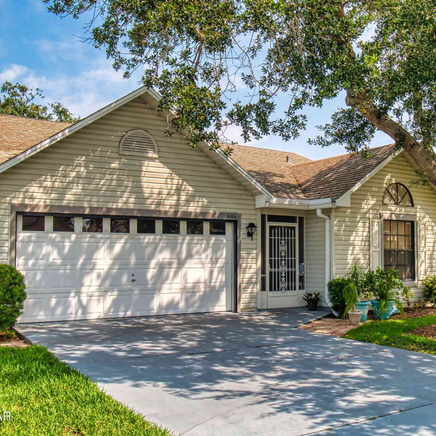 Homes For Sale - 686 Middlebury Loop<br/> New Smyrna Beach, FL 32168