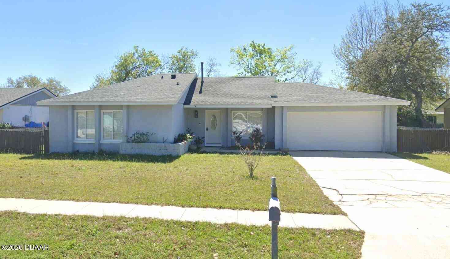 Homes For Sale - 121 Village Lane<br/> Daytona Beach, FL 32119