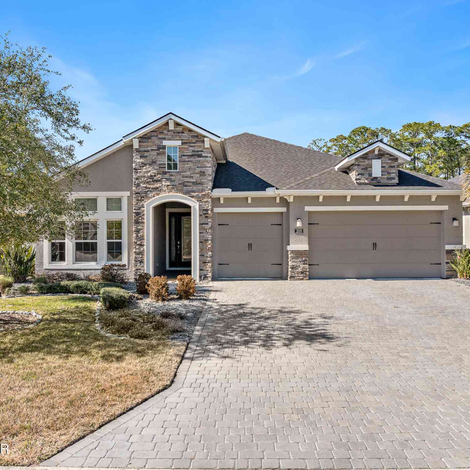 Homes For Sale - 209 Heatherwood Court<br/> Ormond Beach, FL 32174