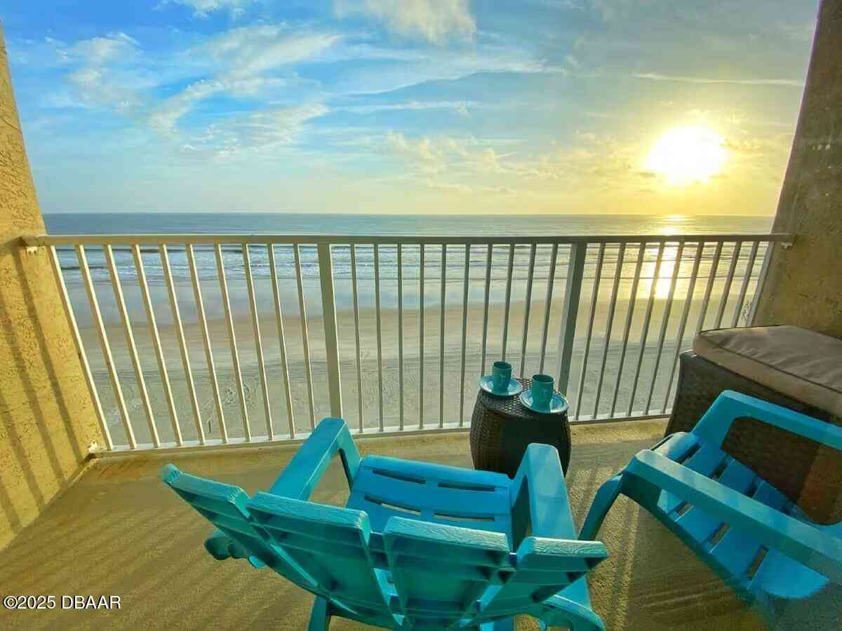 Condo For Sale - 3501 S Atlantic Avenue #622<br/> Daytona Beach Shores, FL 32118