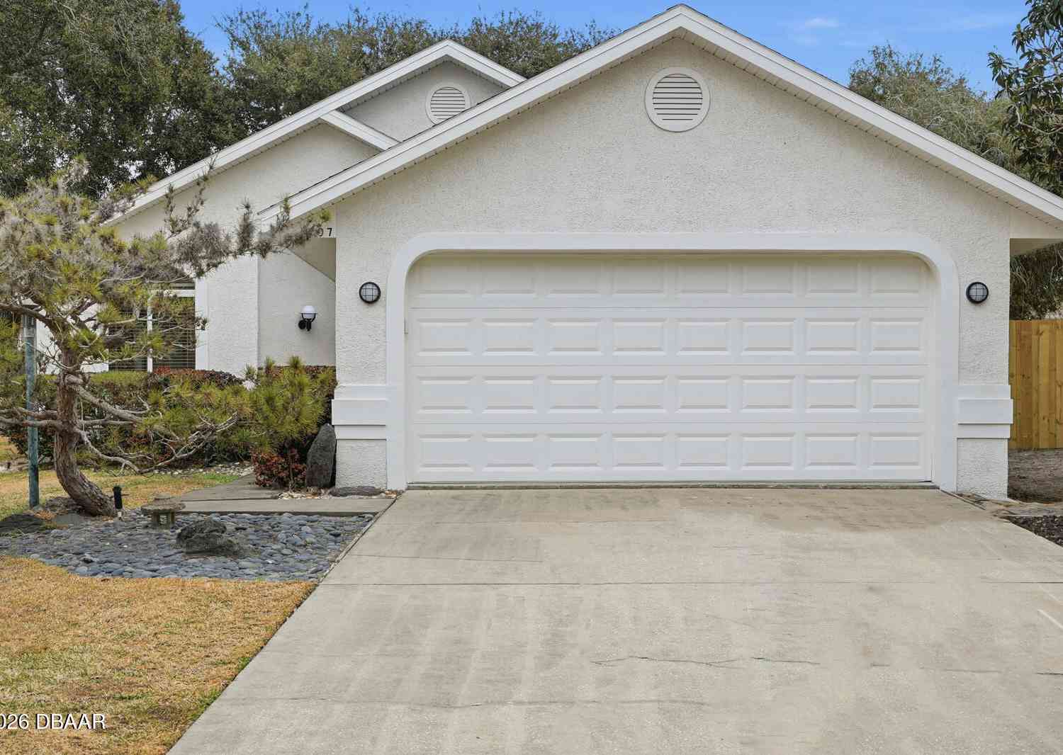 Homes For Sale - 4607 Saxon Drive<br/> New Smyrna Beach, FL 32169