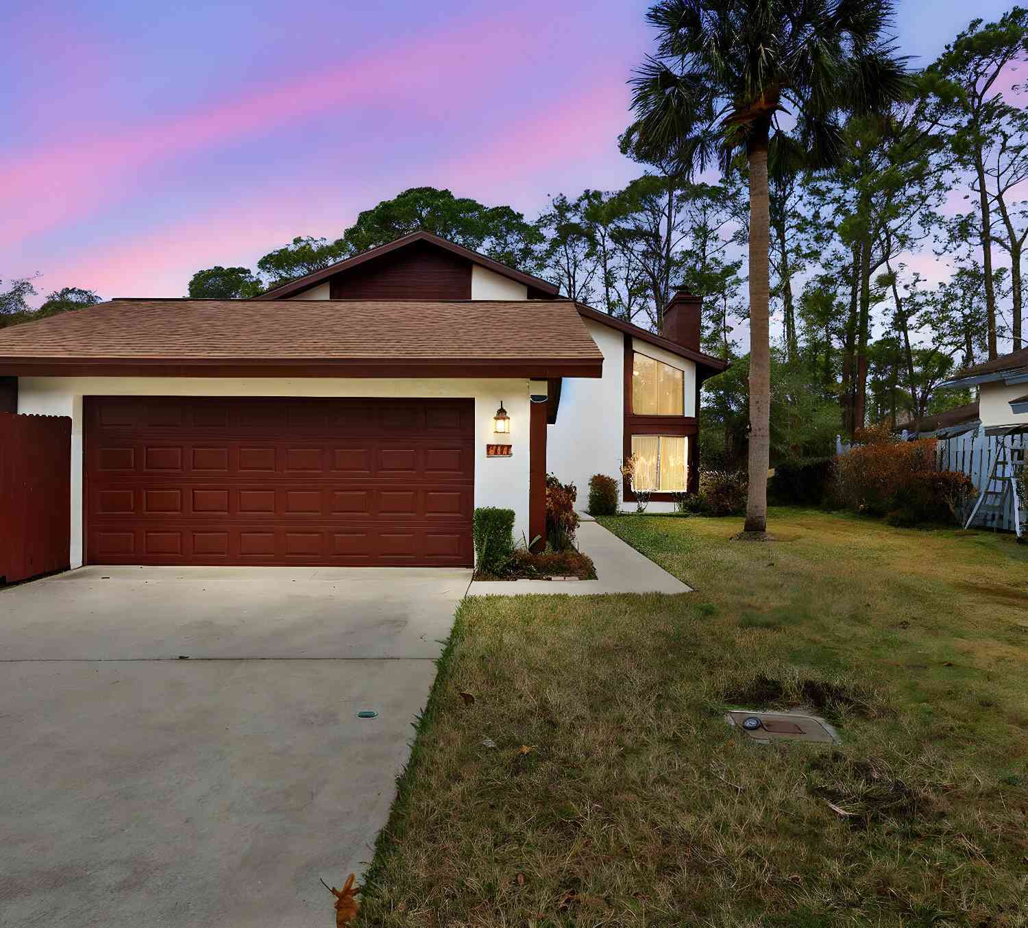 Homes For Sale - 117 Meadowbrook Circle<br/> Daytona Beach, FL 32114