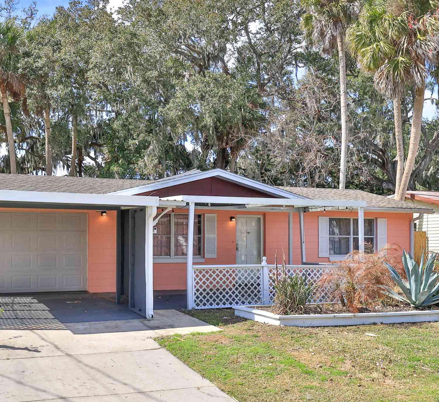 Homes For Sale - 5060 Palmetto Street<br/> Port Orange, FL 32127