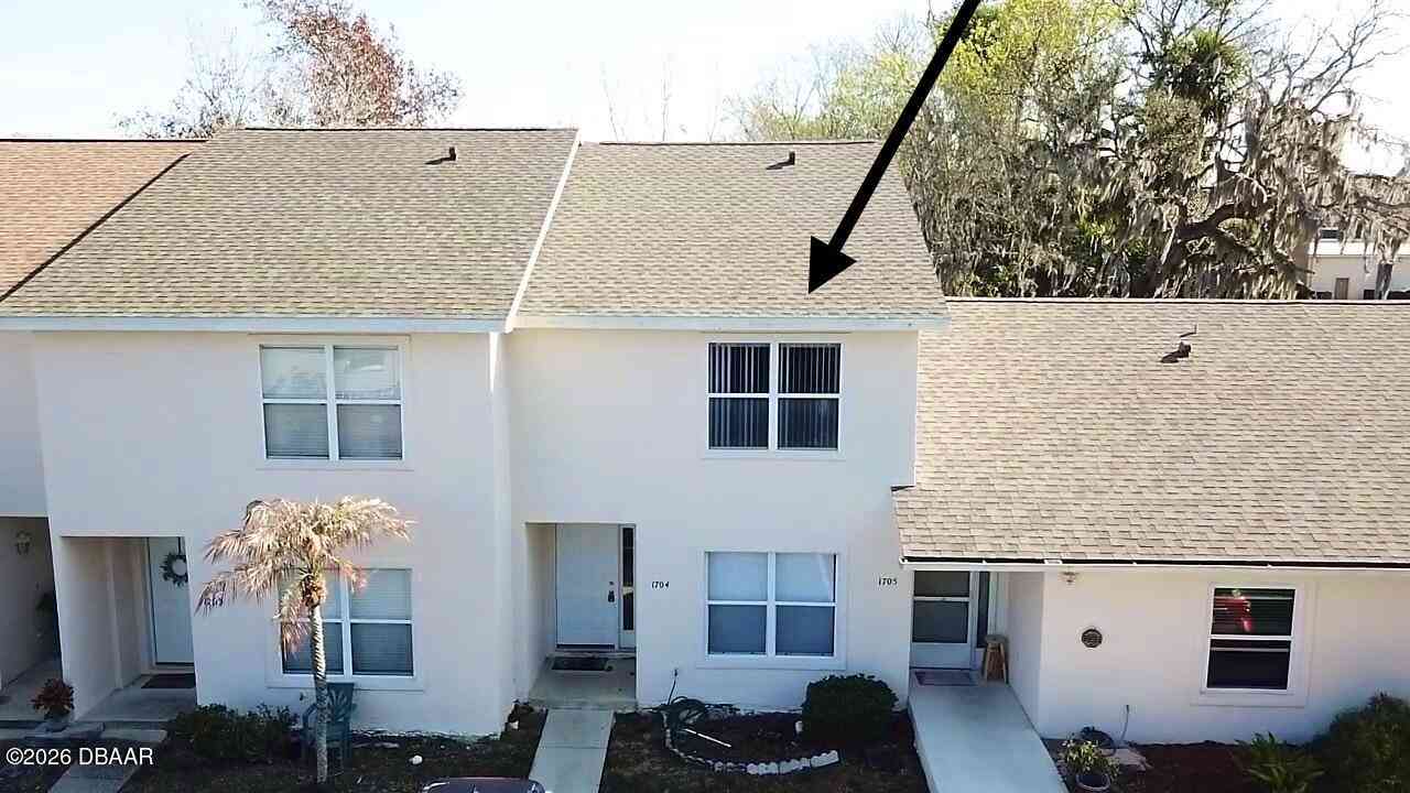 Townhouse For Sale - 1704 Long Branch Place<br/> Port Orange, FL 32129
