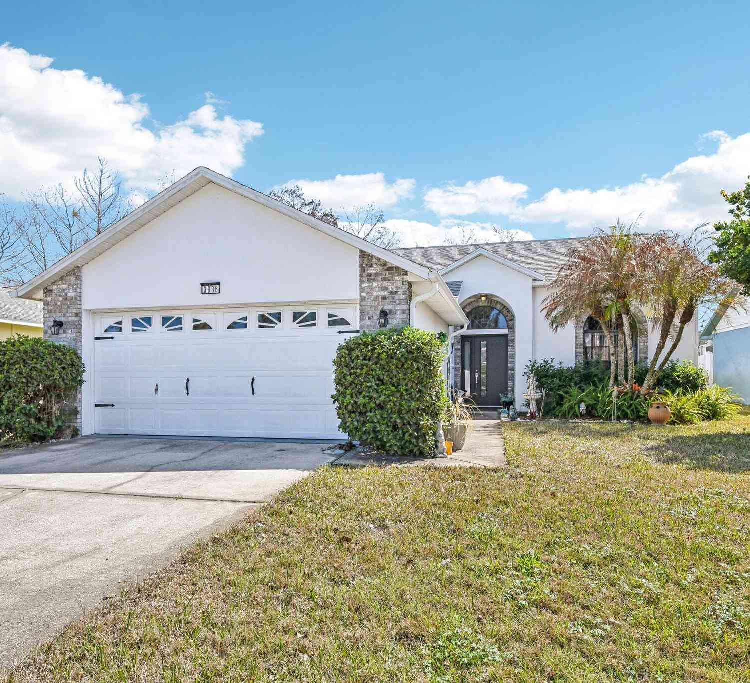 Homes For Sale - 3836 Long Grove Lane<br/> Port Orange, FL 32129