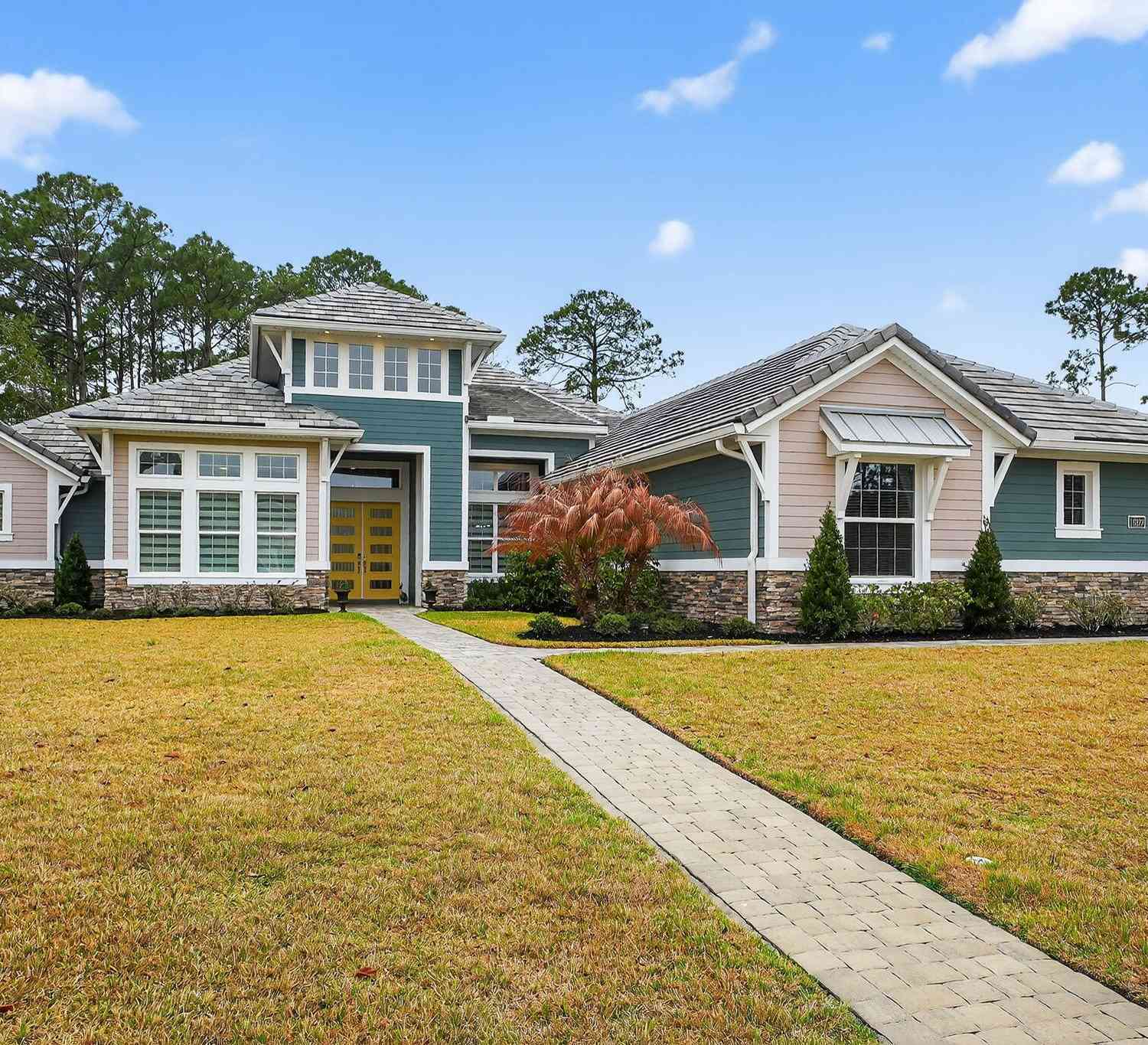 Homes For Sale - 1020 Sudbury Lane<br/> Ormond Beach, FL 32174