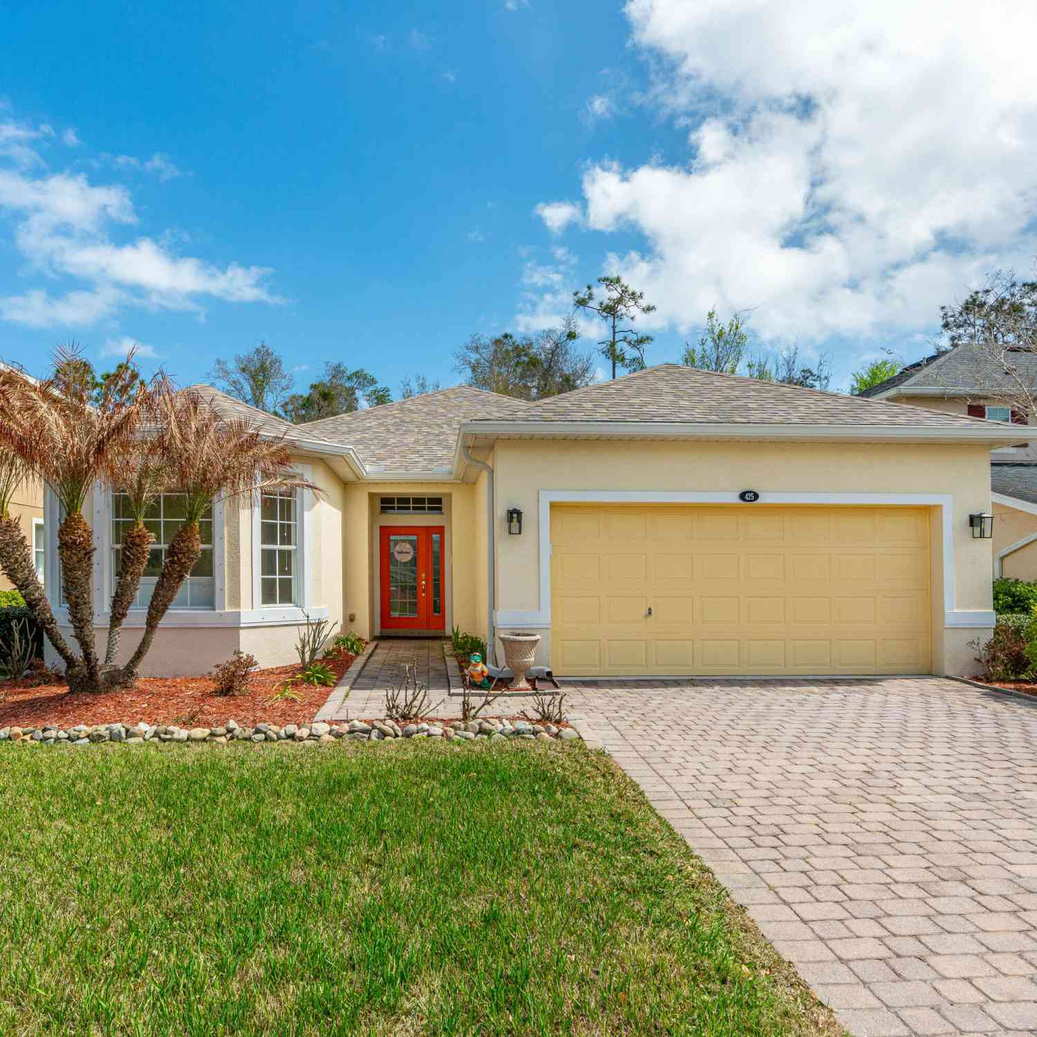 Homes For Sale - 425 Champion Ridge Drive<br/> Daytona Beach, FL 32124