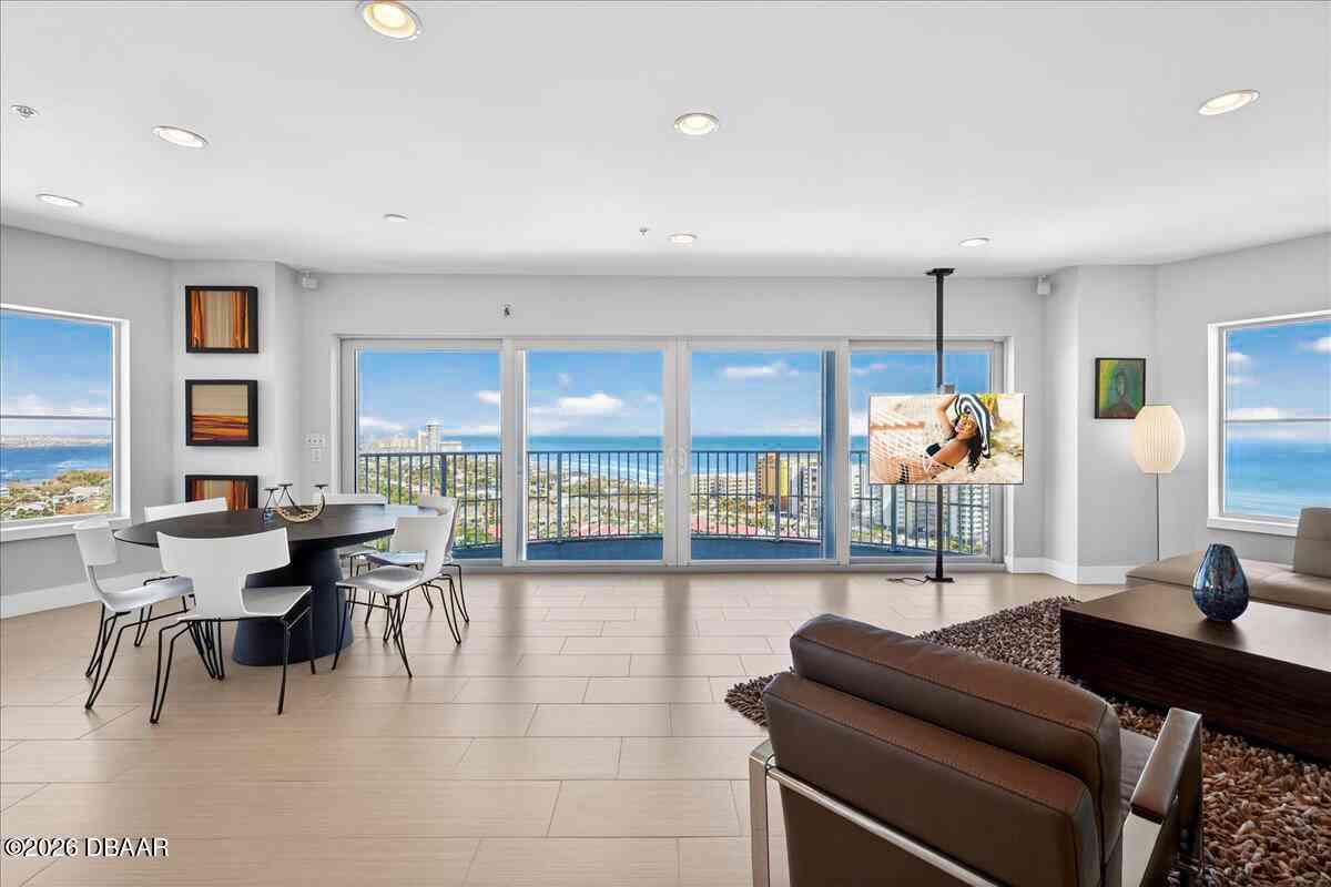 Condo For Sale - 2 Oceans West Boulevard #2006<br/> Daytona Beach Shores, FL 32118