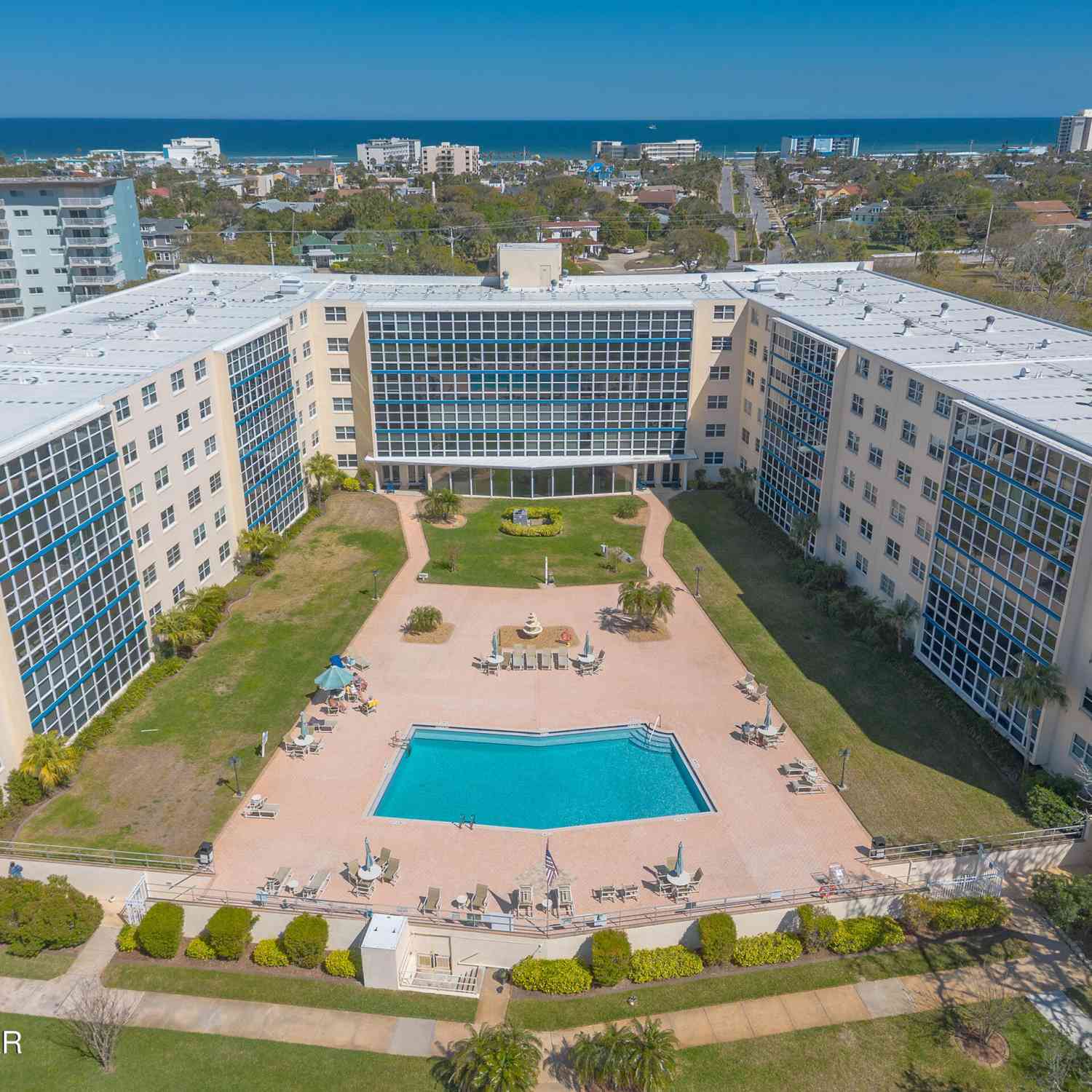 Condo For Rent - 1224 S Peninsula Drive #222<br/> Daytona Beach, FL 32118