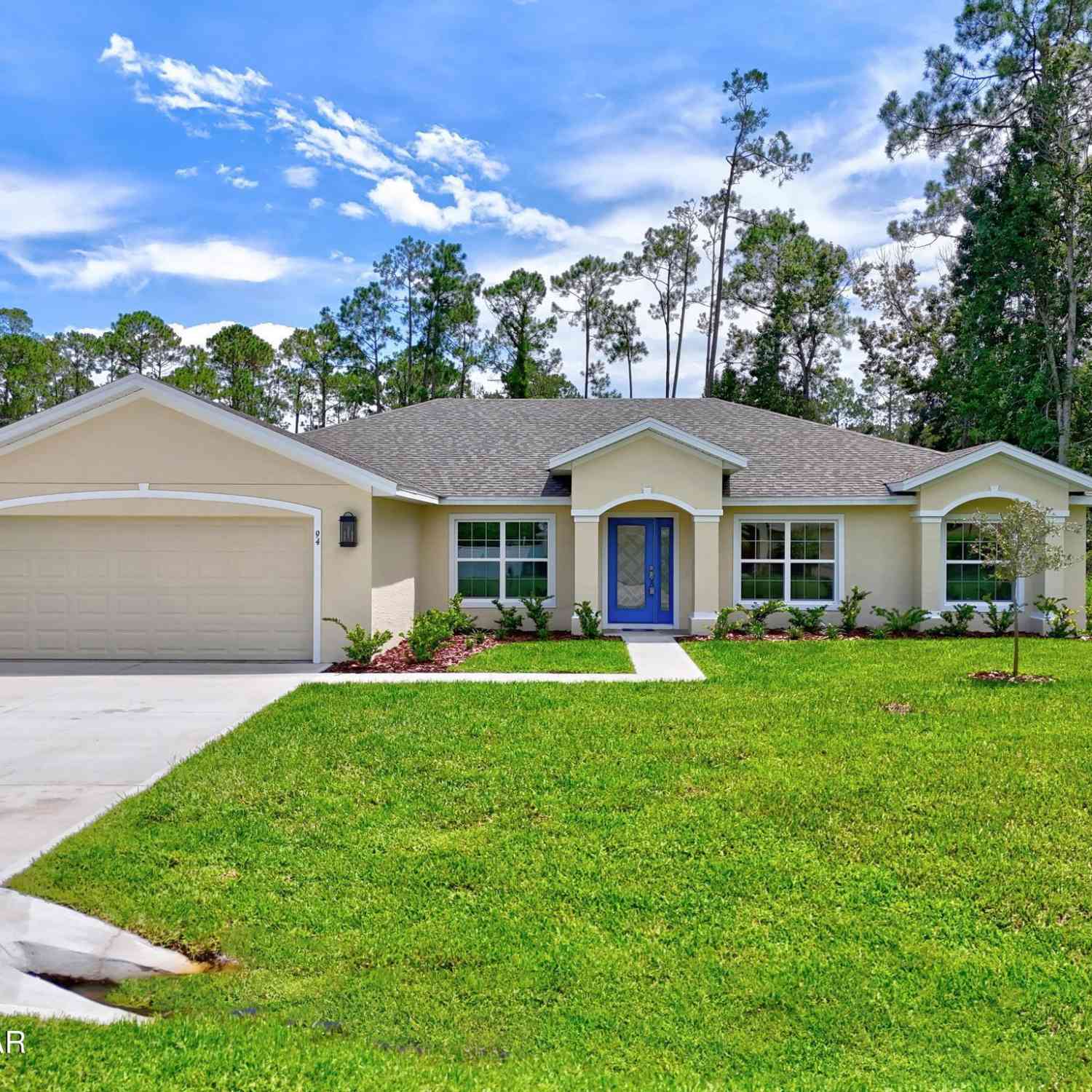 Homes For Sale - 94 Renshaw Drive<br/> Palm Coast, FL 32164