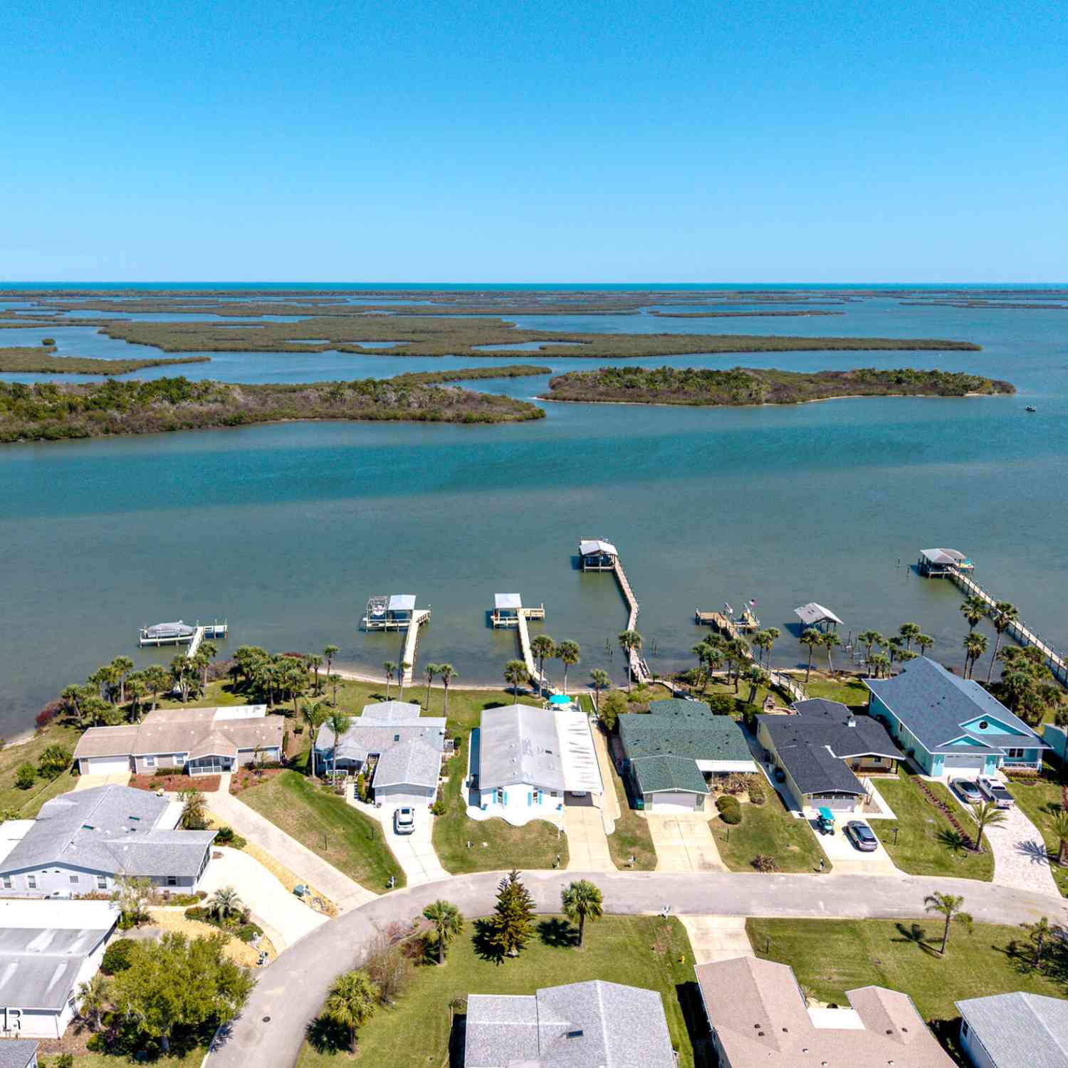 Mobile Home For Sale - 349 Marsh Landing Loop<br/> Volusia County, Oak Hill, FL 32759
