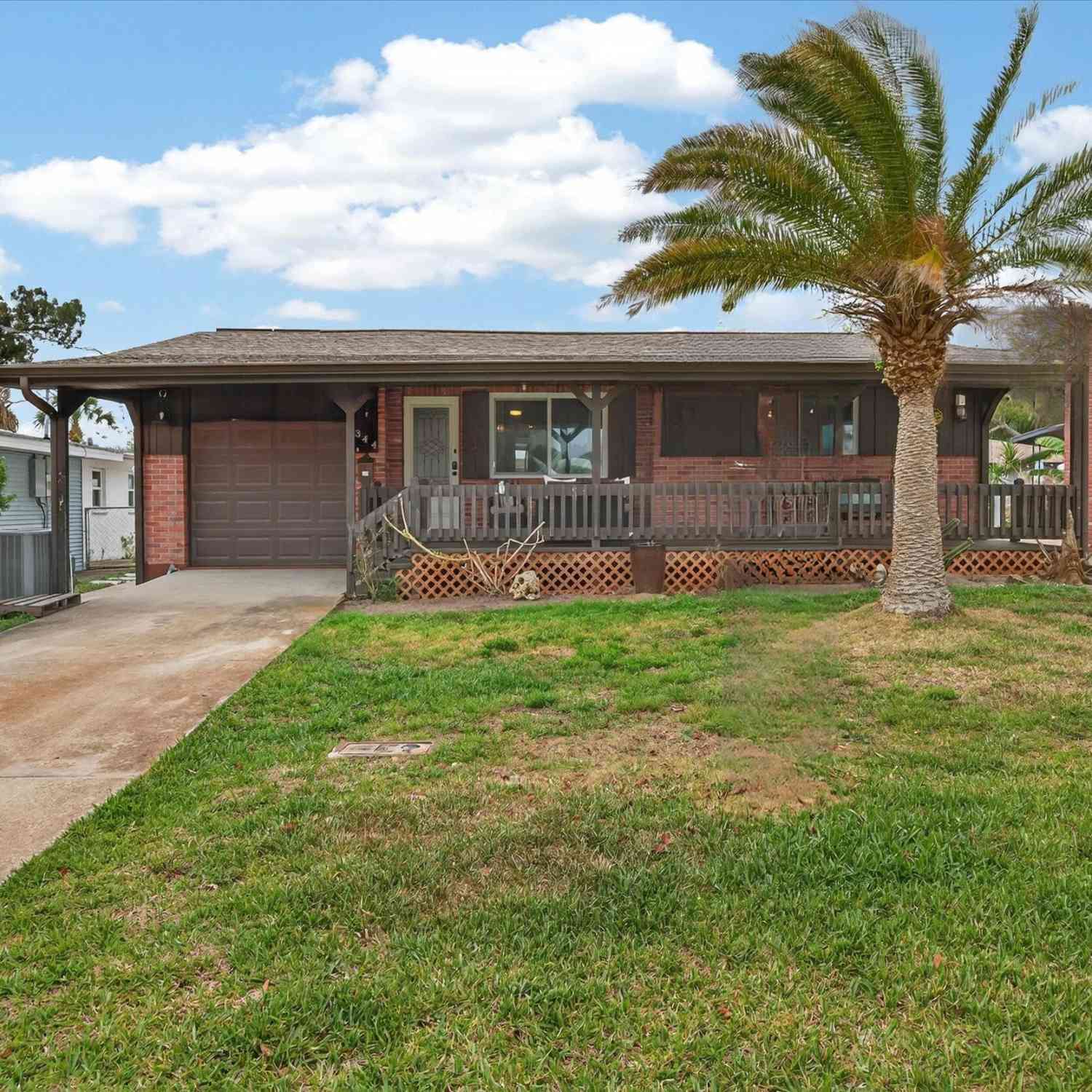 Homes For Sale - 344 Zelda Boulevard<br/> Daytona Beach, FL 32118