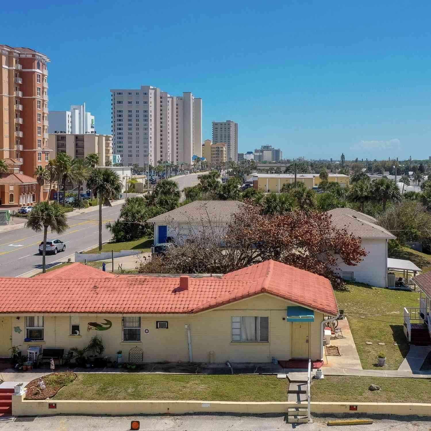 Apartment For Rent - 3226 S Atlantic Avenue #2<br/> Daytona Beach Shores, FL 32118