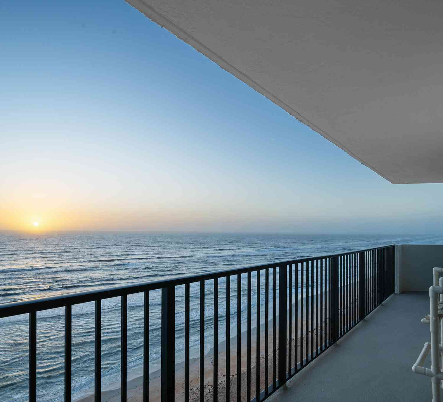 Condo For Sale - 1415 Ocean Shore Boulevard #1002 K020<br/> Ormond Beach, FL 32176