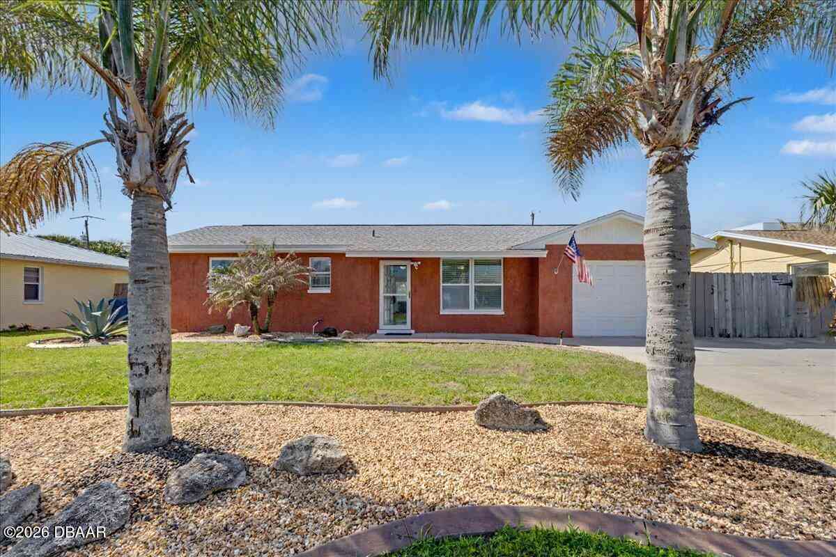 Homes For Sale - 18 Concord Drive<br/> Ormond Beach, FL 32176