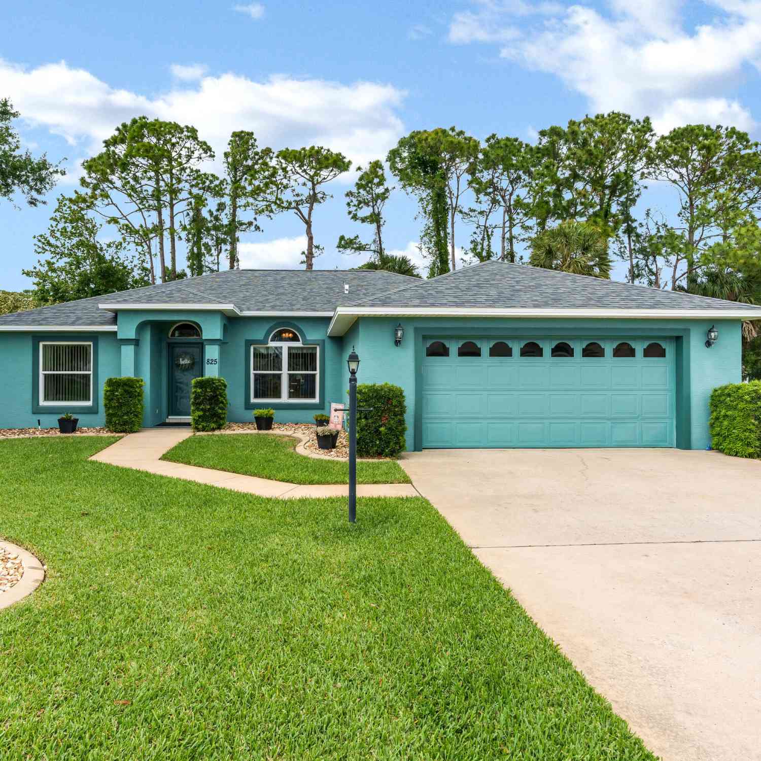 Homes For Sale - 825 Wooddusk Drive<br/> Port Orange, FL 32127