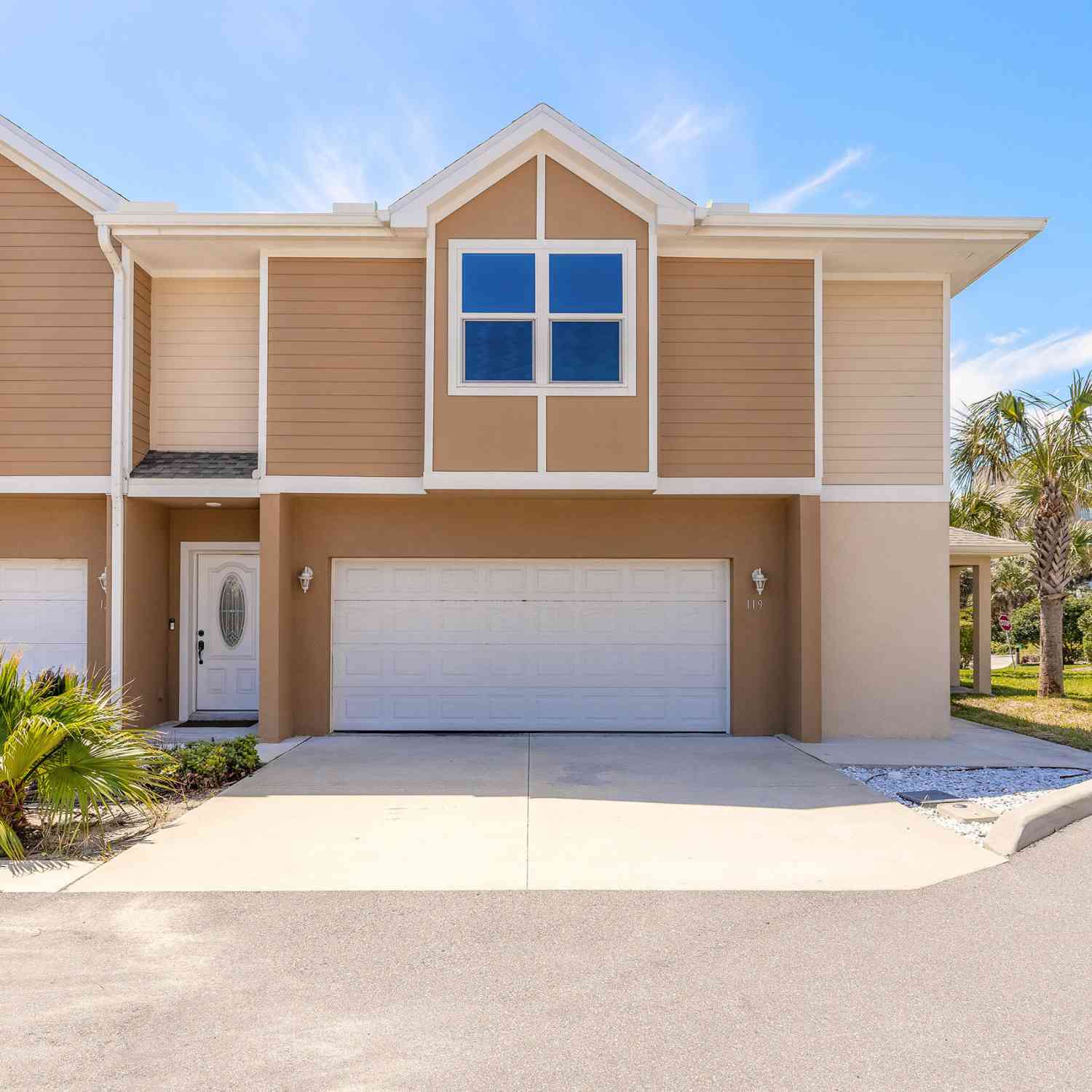 Townhouse For Sale - 119 Oceans Circle<br/> Daytona Beach Shores, FL 32118