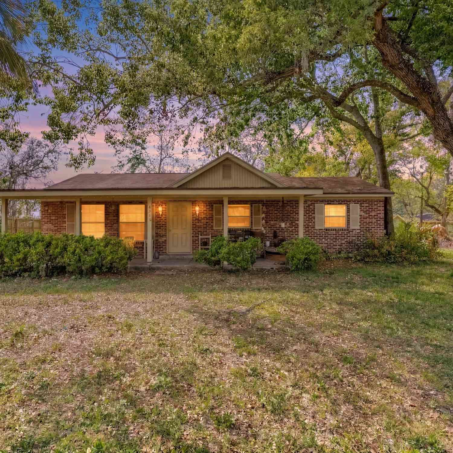 Homes For Sale - 554 Roberts Street<br/> Jacksonville, FL 32254