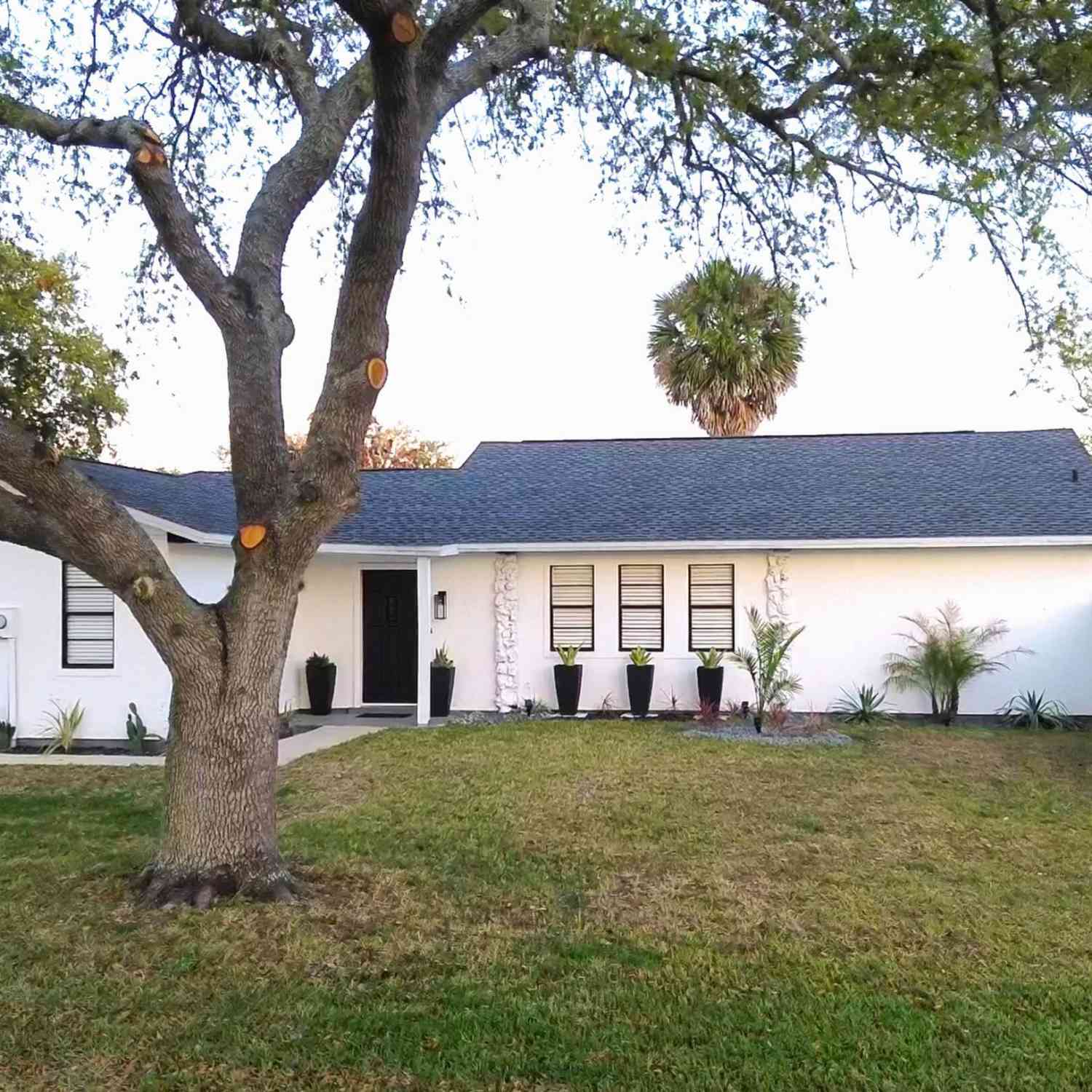 Homes For Sale - 1 Cunningham Drive<br/> New Smyrna Beach, FL 32168