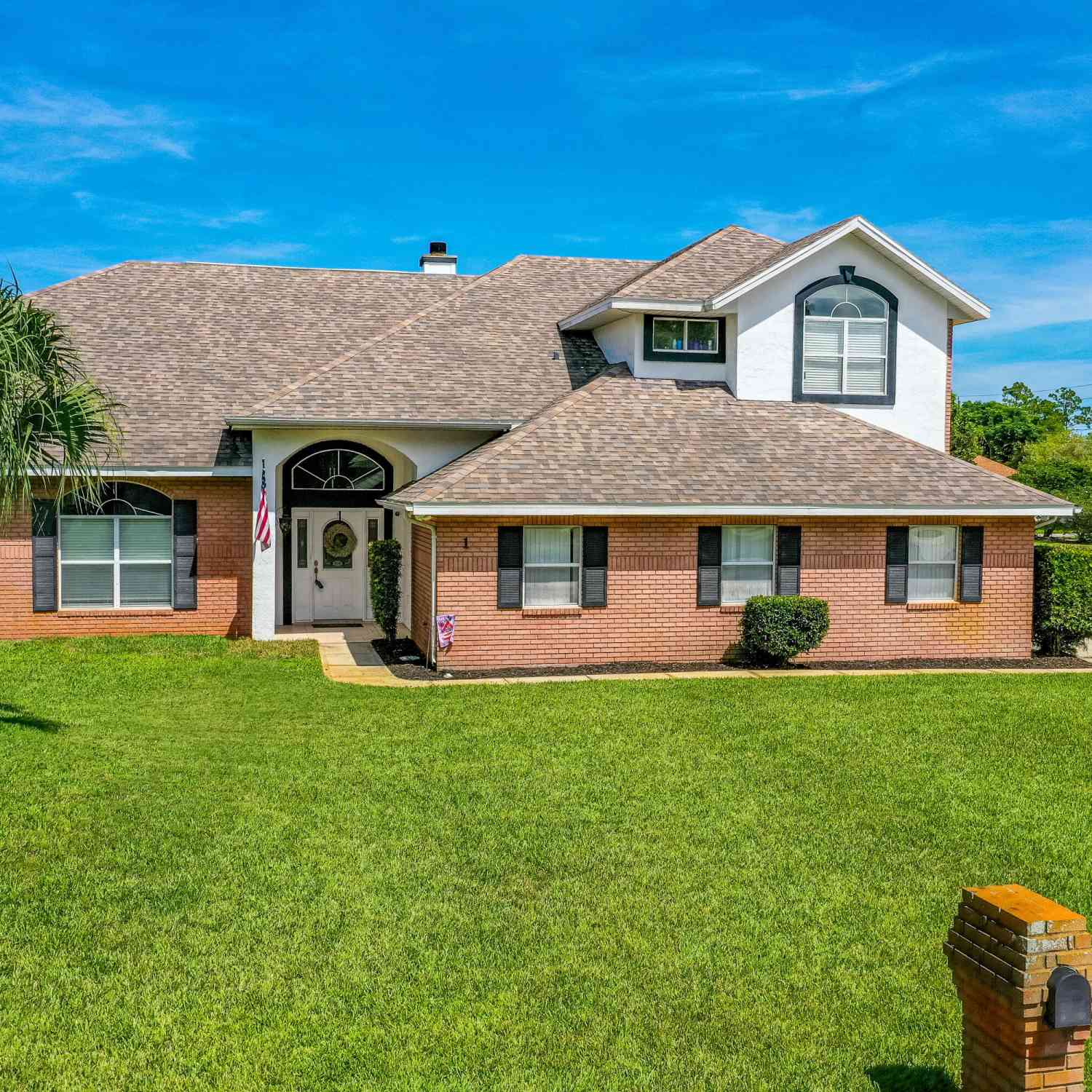 Homes For Sale - 1 Sand Point Circle<br/> Ormond Beach, FL 32174