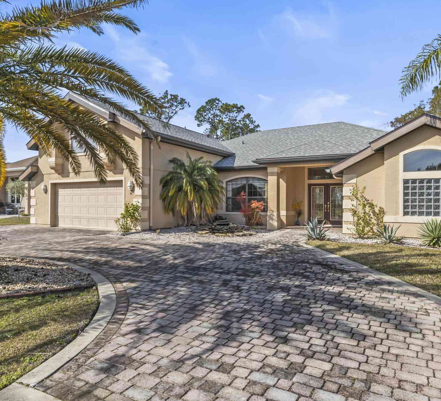 Homes For Sale - 88 Covington Lane<br/> Palm Coast, FL 32137