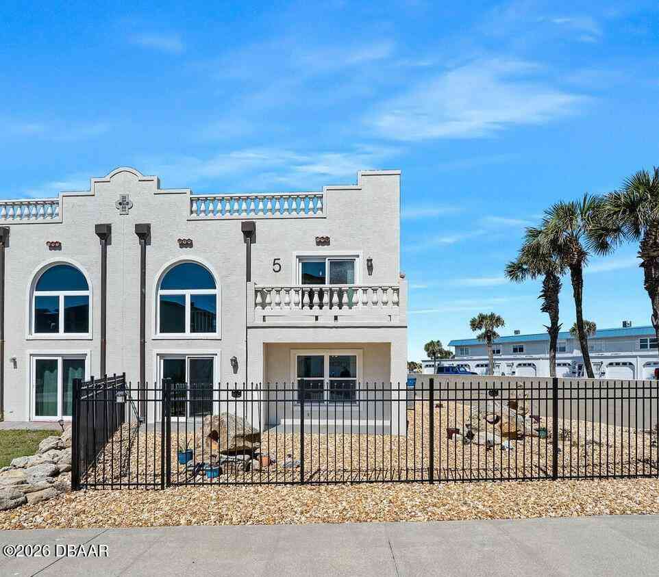 Homes For Sale - 5 Sunny Beach Drive<br/> Ormond Beach, FL 32176