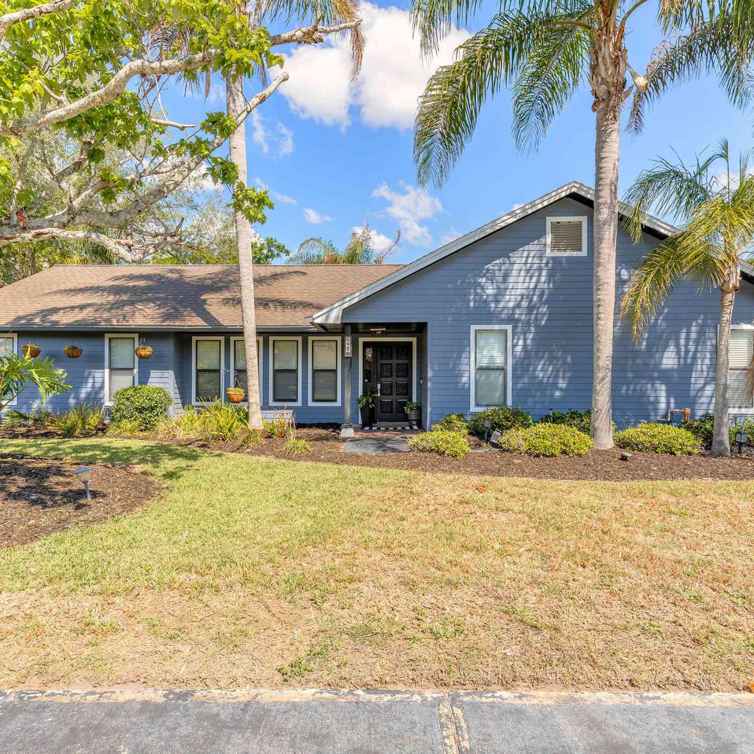 Homes For Sale - 648 Pelican Bay Drive<br/> Daytona Beach, FL 32119
