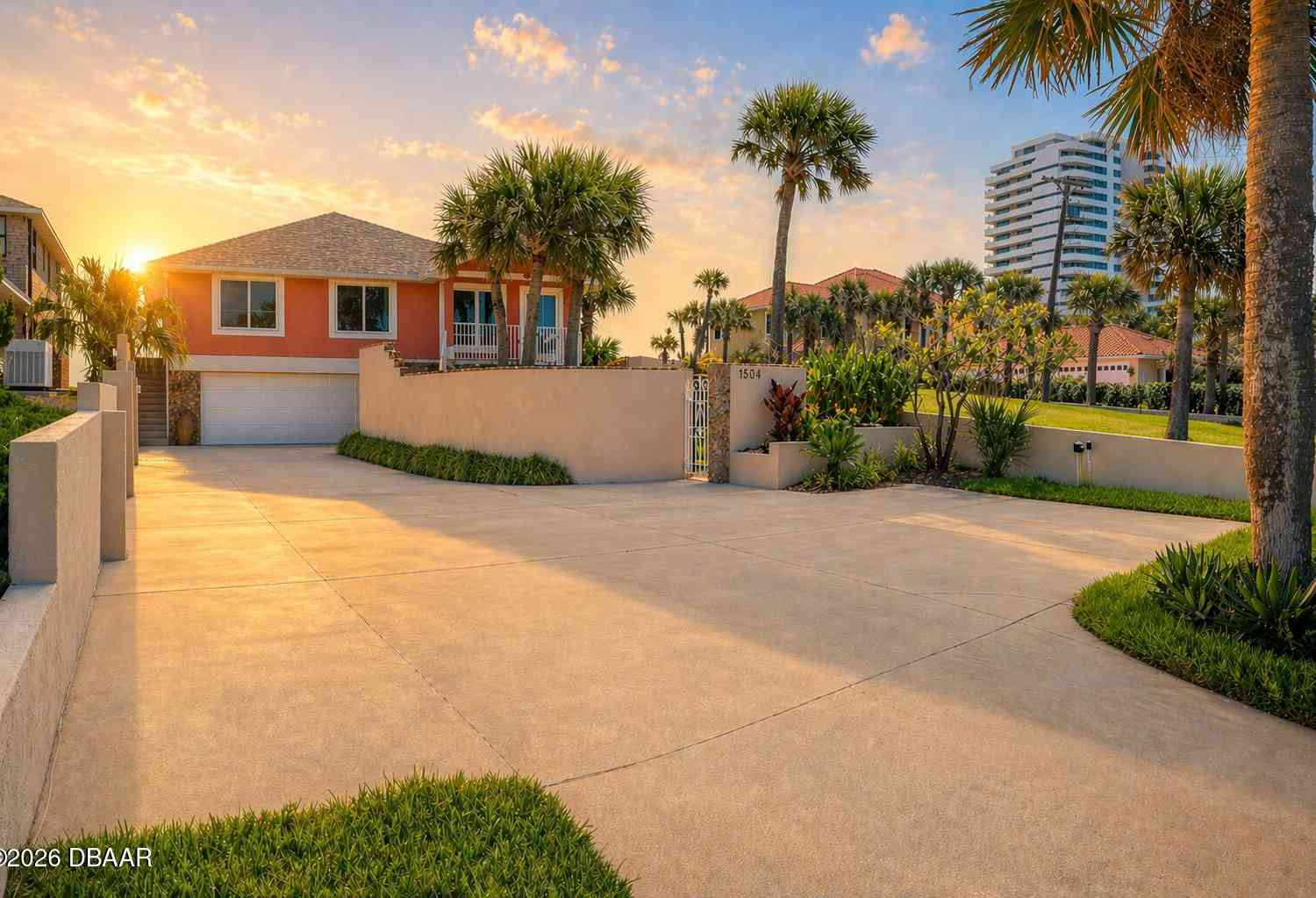 Homes For Sale - 1504 N Atlantic Avenue<br/> Daytona Beach, FL 32118