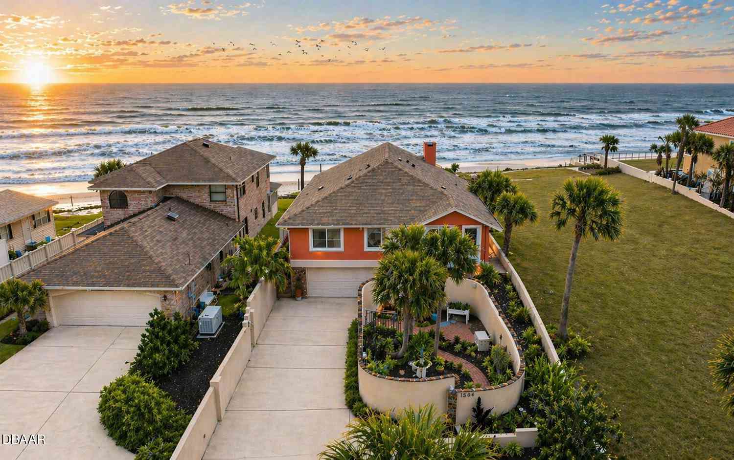 Homes For Sale - 1504 N Atlantic Avenue<br/> Volusia County, Daytona Beach, FL 32118