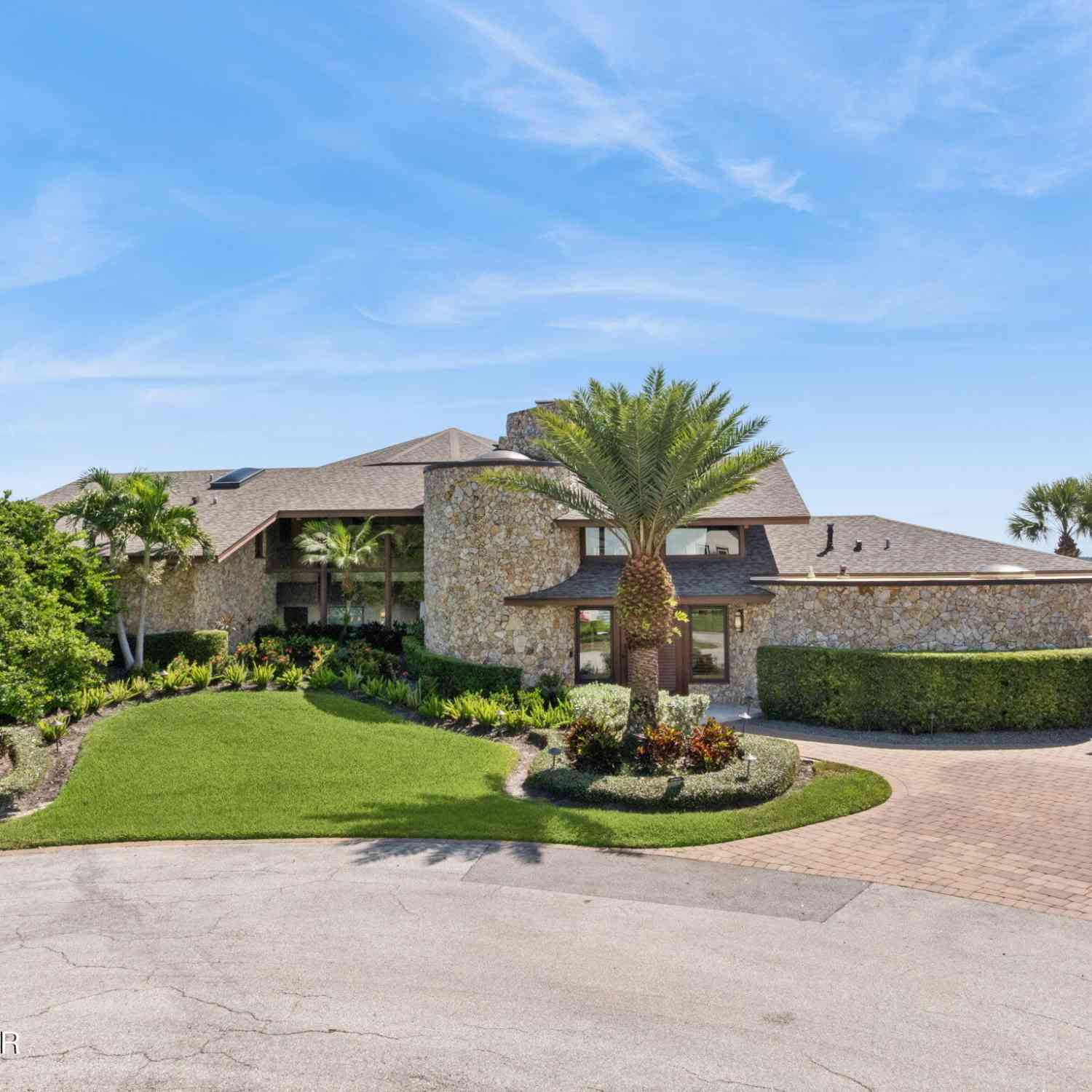 Homes For Sale - 107 Donlon Drive<br/> Volusia County, New Smyrna Beach, FL 32168