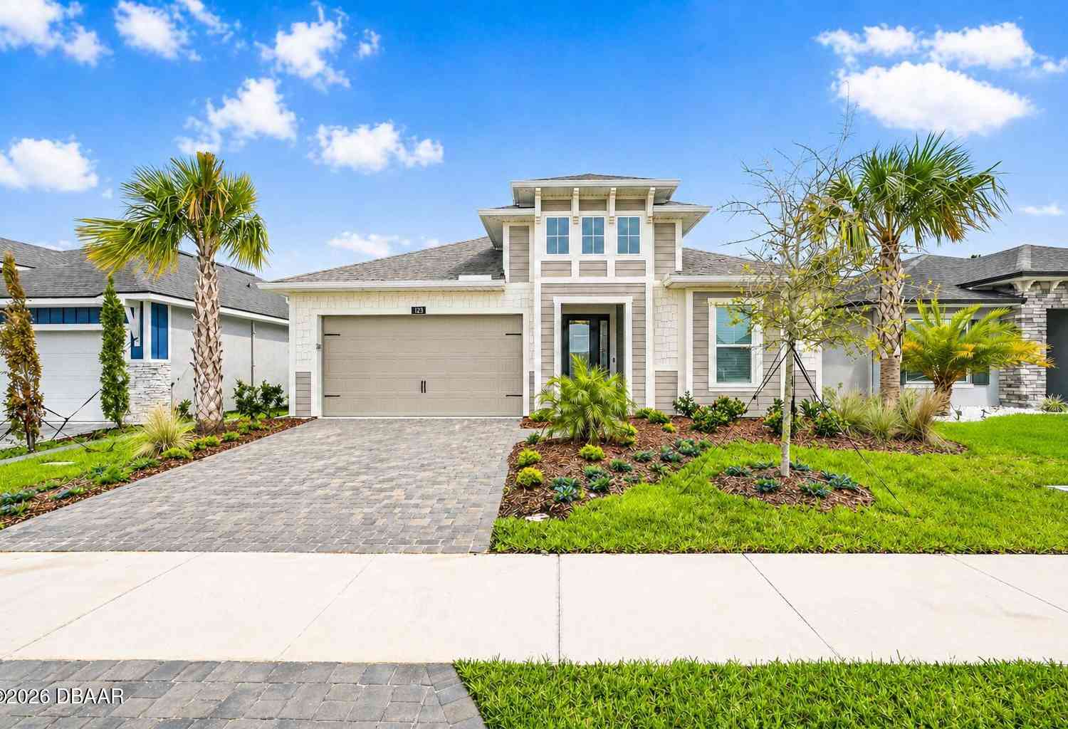 Homes For Sale - 128 Mosaic Boulevard<br/> Daytona Beach, FL 32124