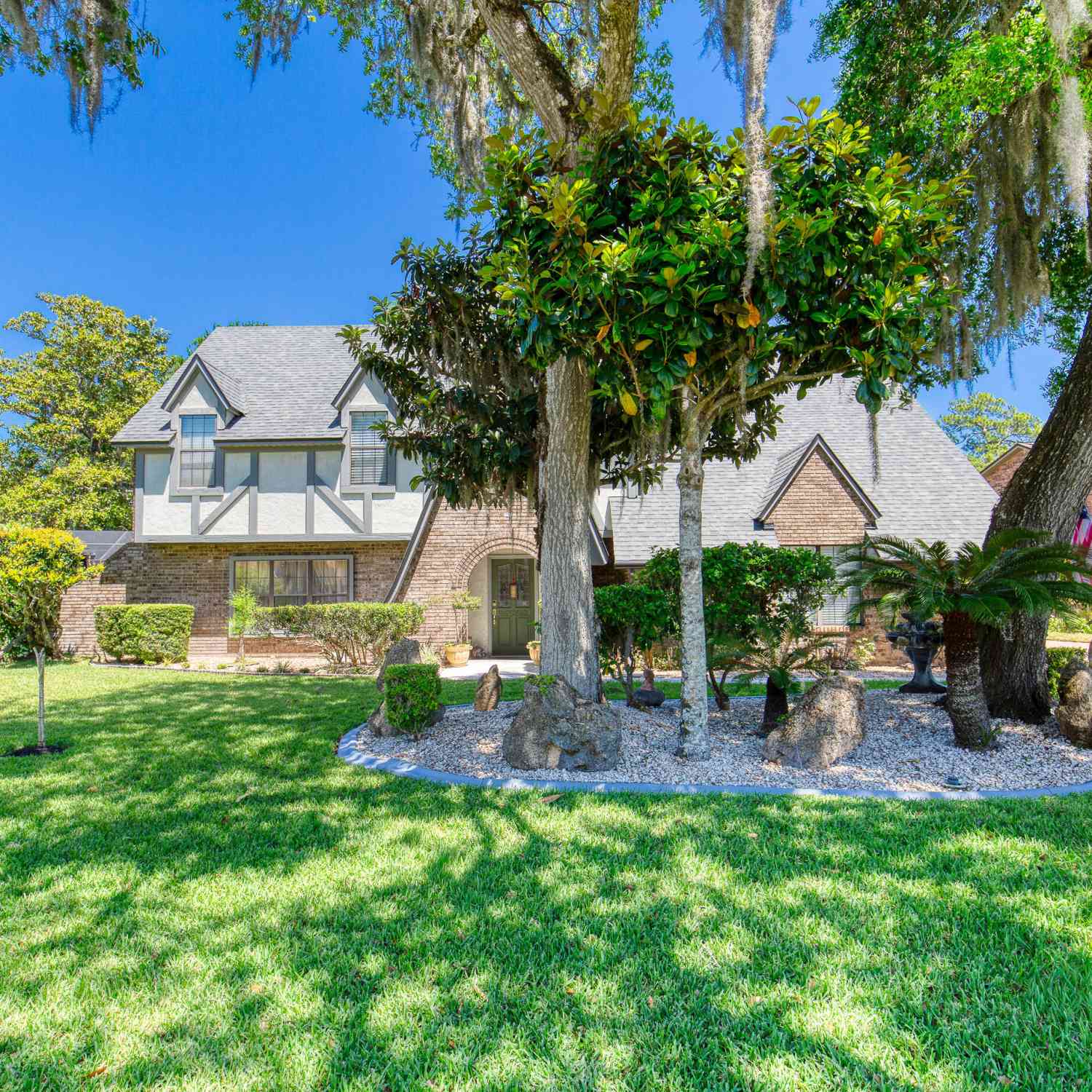 Homes For Sale - 18 Silver Fox Trail<br/> Ormond Beach, FL 32174