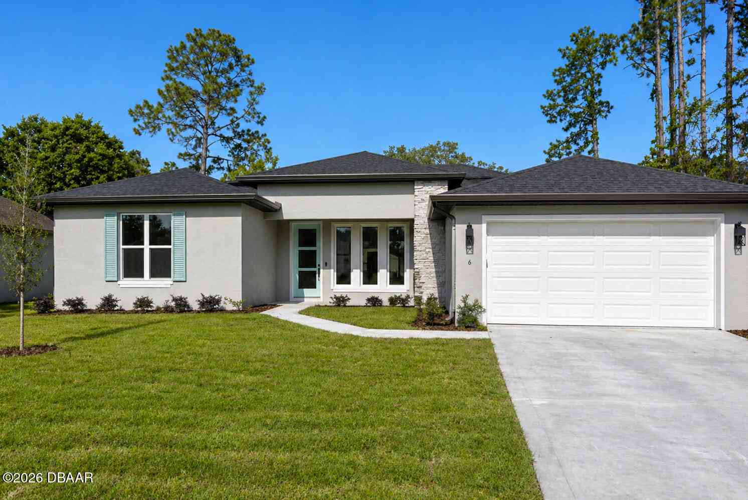 Homes For Sale - 6 Ulmaceal Path<br/> Palm Coast, FL 32164