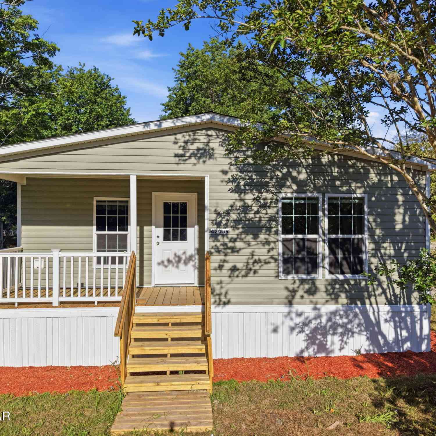 Mobile Home For Sale - 42039 Cherry Avenue<br/> Lake County, DeLand, FL 32720
