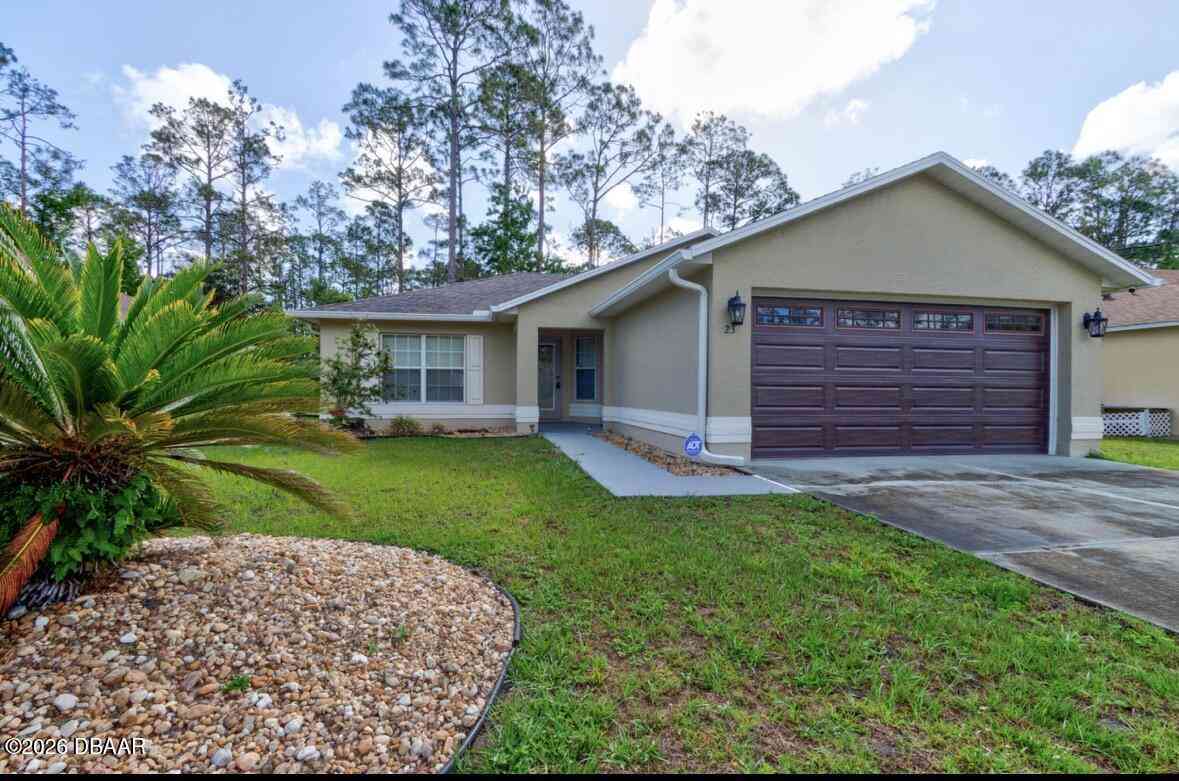Homes For Sale - 23 Zoeller Court<br/> Palm Coast, FL 32164