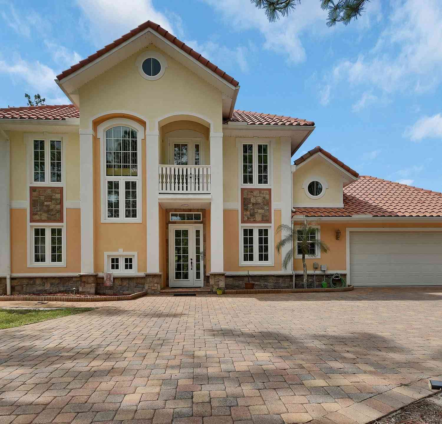 Homes For Sale - 443 Juniper Lane<br/> Ormond Beach, FL 32174