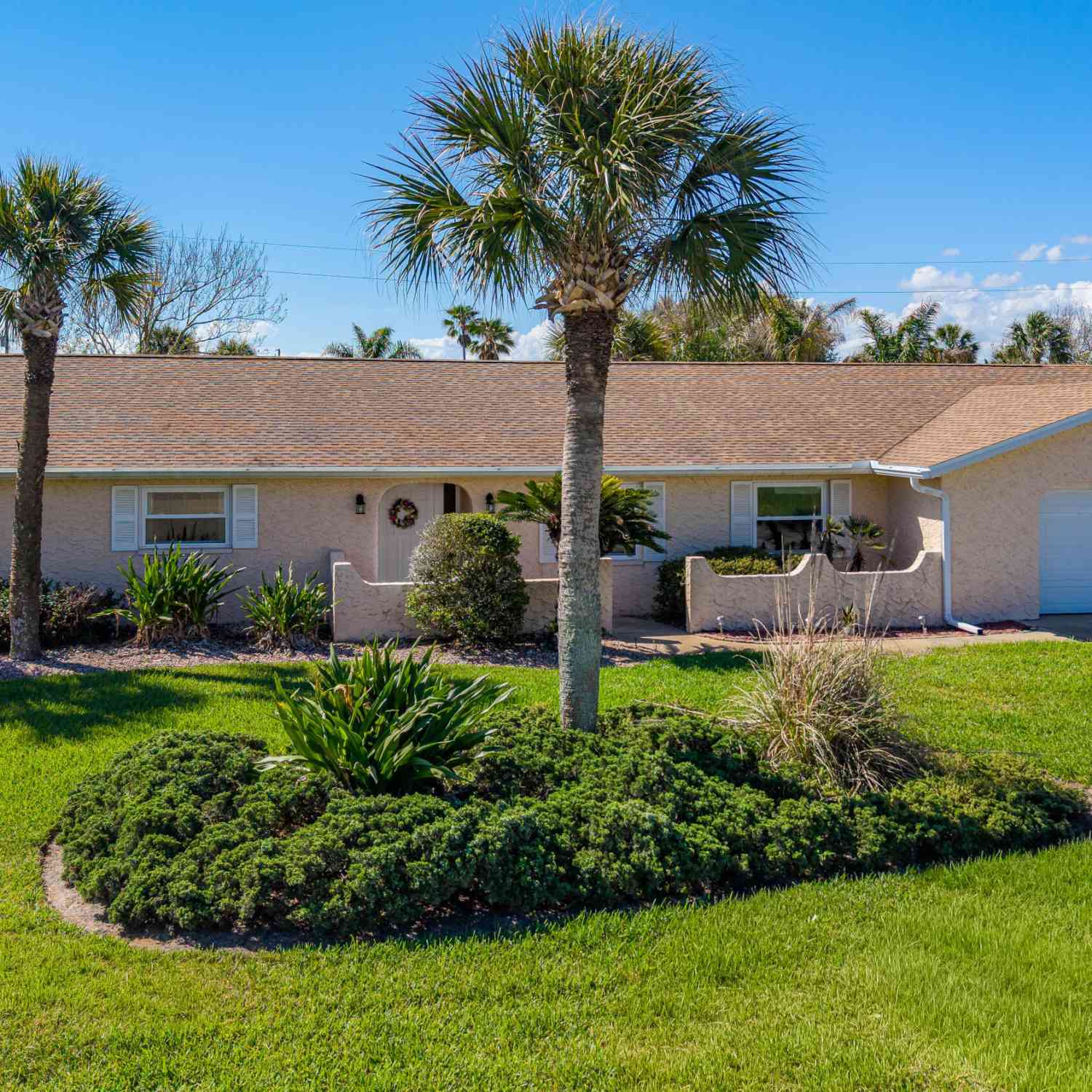 Homes For Sale - 134 Dianne Drive<br/> Ormond Beach, FL 32176