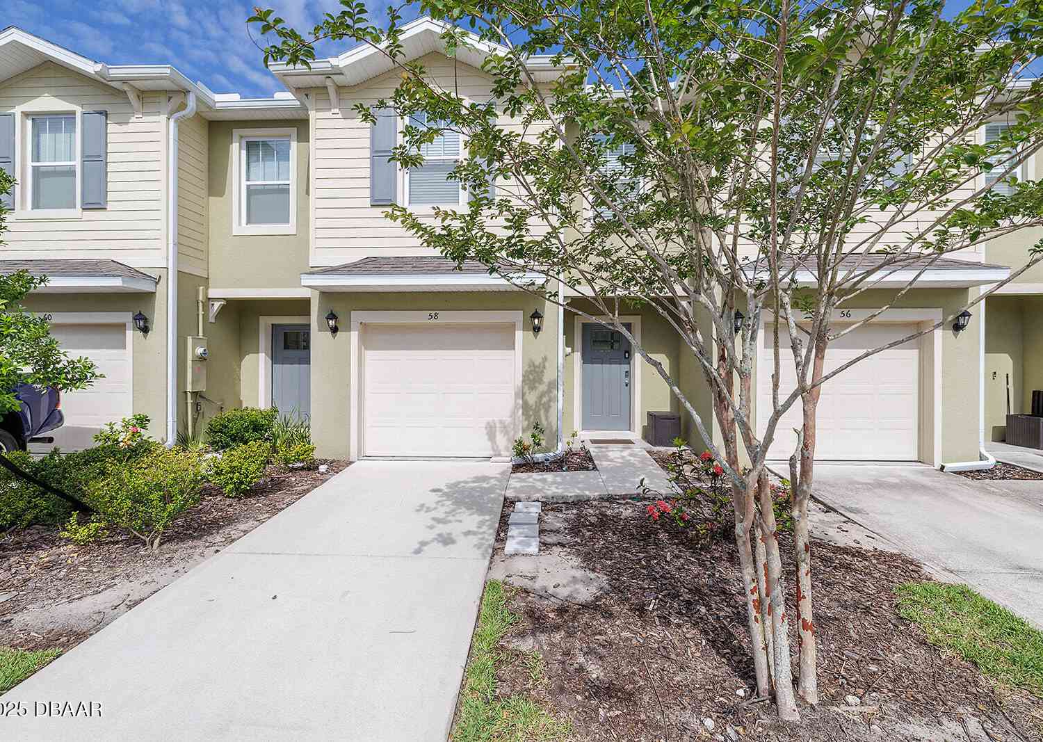 Townhouse For Sale - 58 Bella Oaks Drive<br/> Port Orange, FL 32129