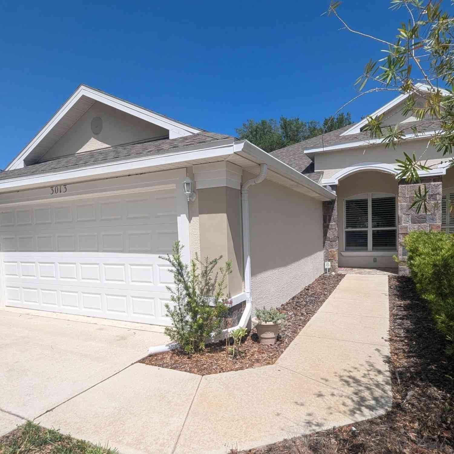 Homes For Sale - 3013 Glin Circle<br/> Ormond Beach, FL 32174