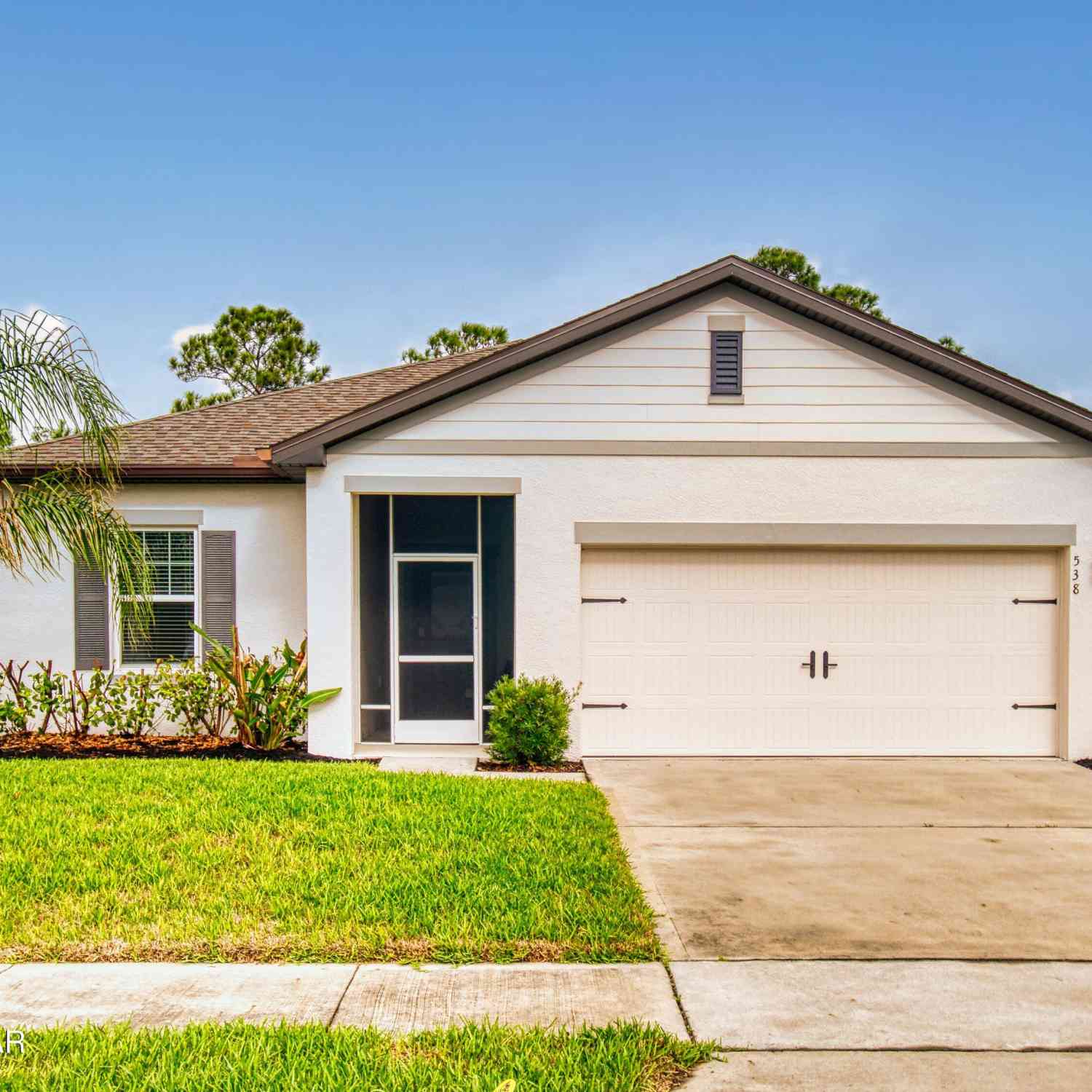 Homes For Sale - 538 Stowers Drive<br/> New Smyrna Beach, FL 32168