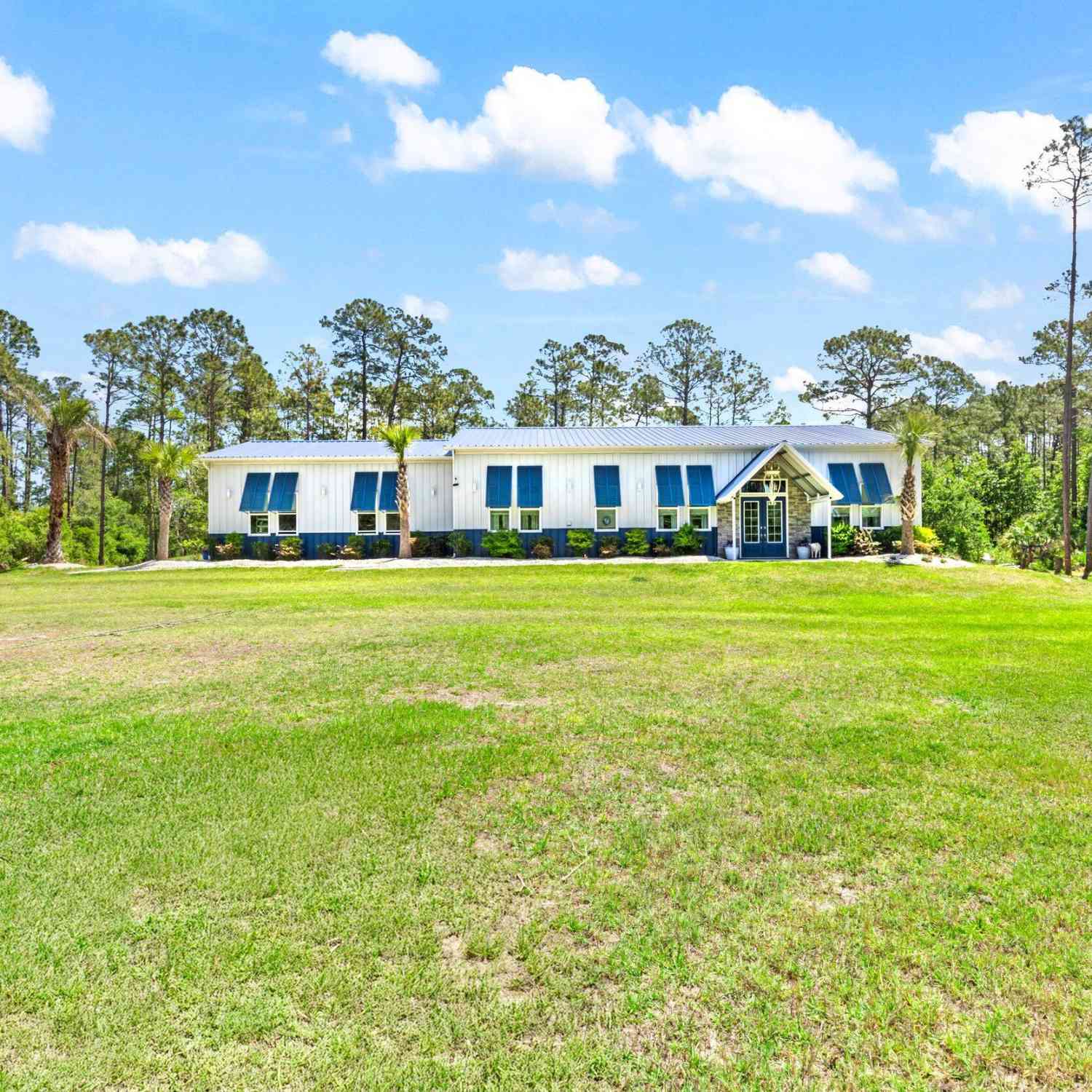 Homes For Sale - 108 Conifer Lane<br/> Volusia County, Ormond Beach, FL 32174