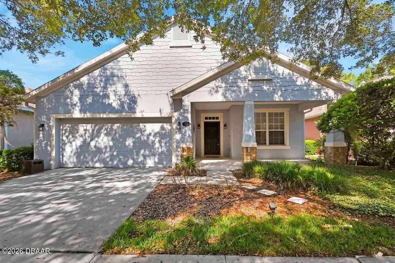 Homes For Sale - 525 Heron Point Way<br/> DeLand, FL 32724