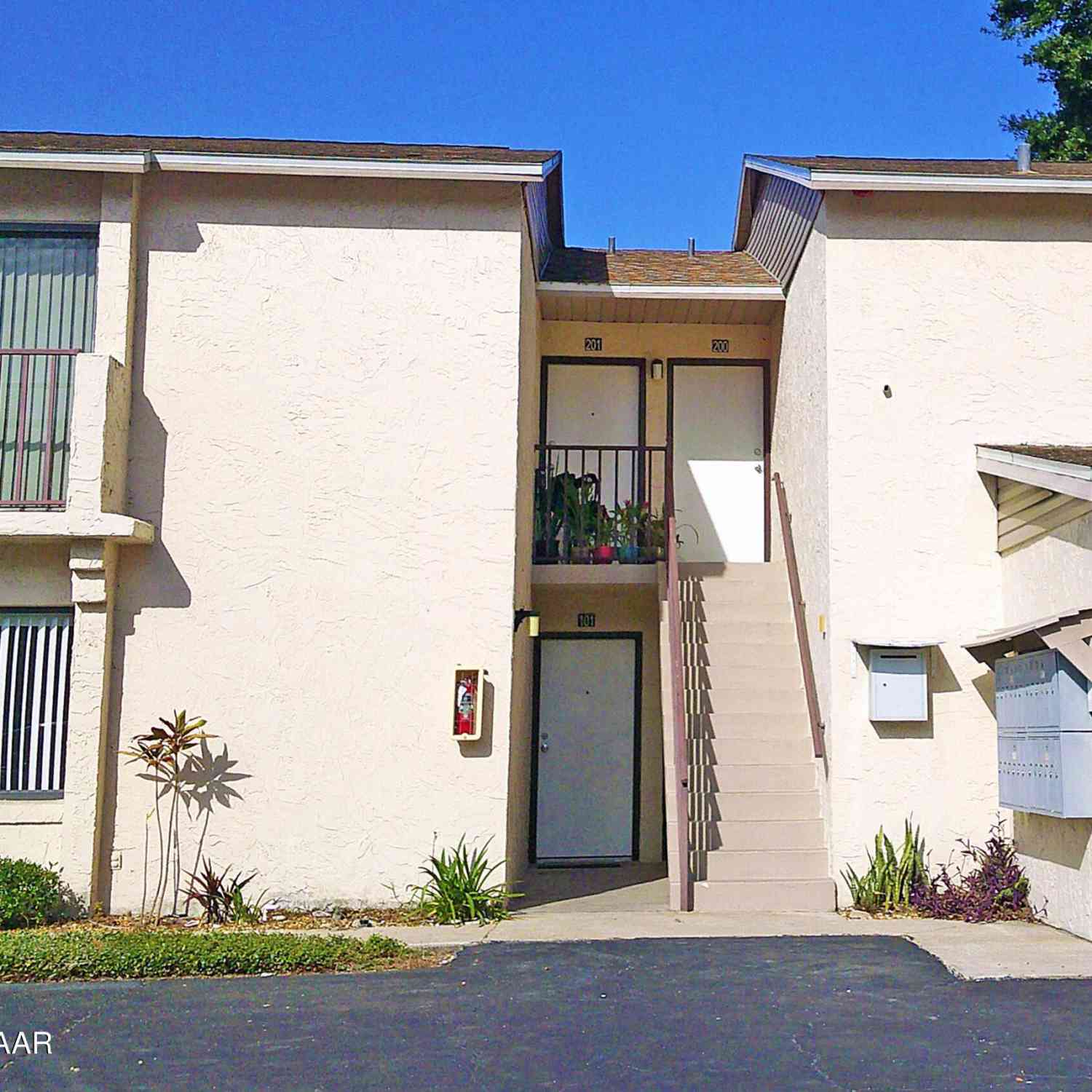 Condo For Sale - 1224 S Palmetto Avenue #101<br/> Daytona Beach, FL 32114
