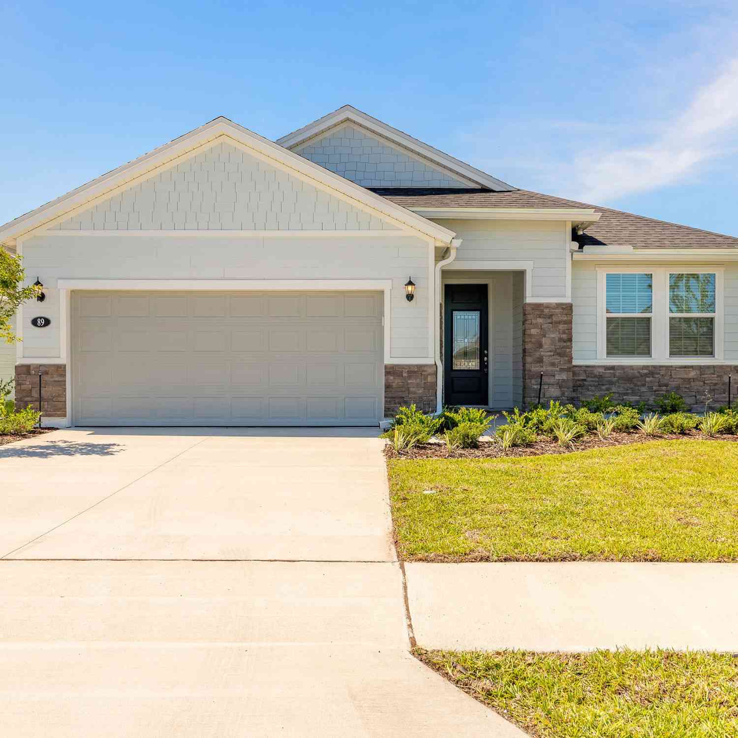Homes For Sale - 89 Signet Circle<br/> Flagler Beach, FL 32136