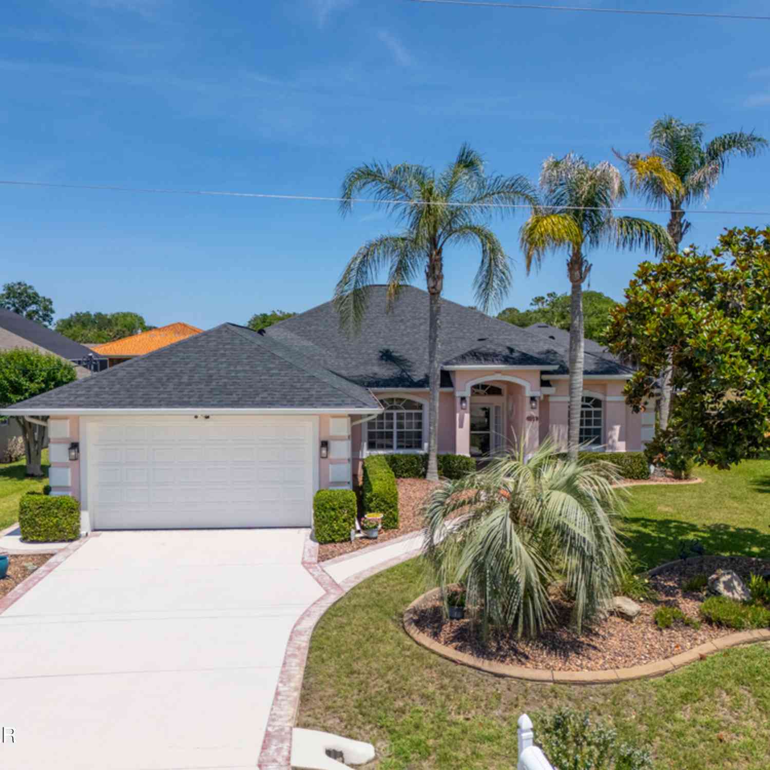 Homes For Sale - 10 Crabtree Court<br/> Palm Coast, FL 32137